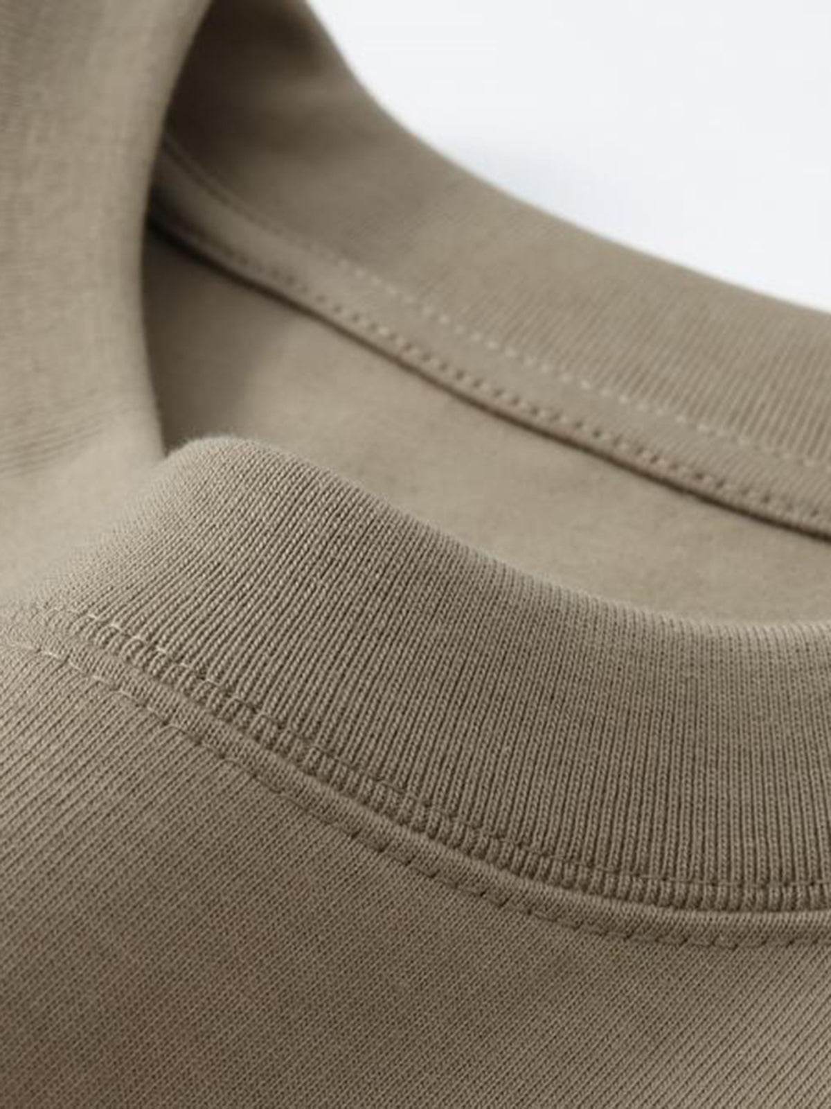 T-shirt minimaliste de haute qualité avec logo Noissey Fang