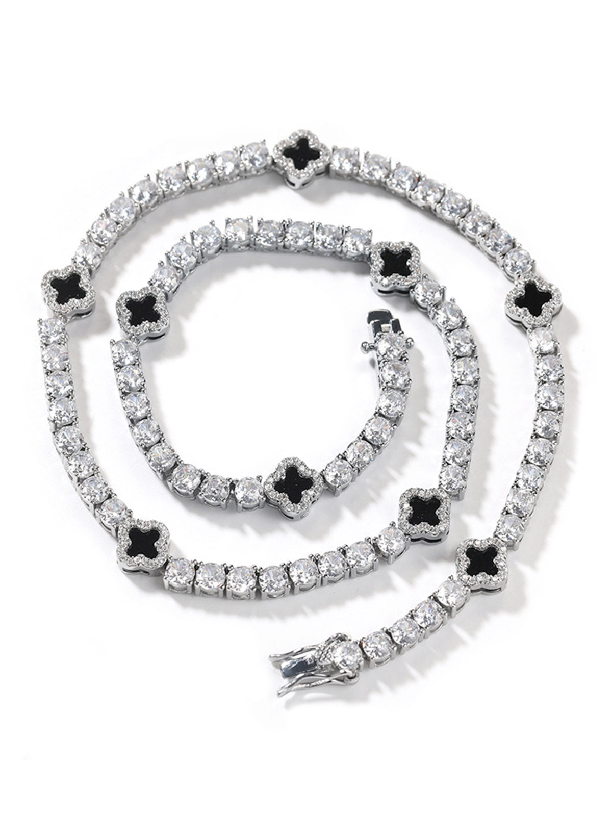 Exquisite diamond-studded clover pendant necklace