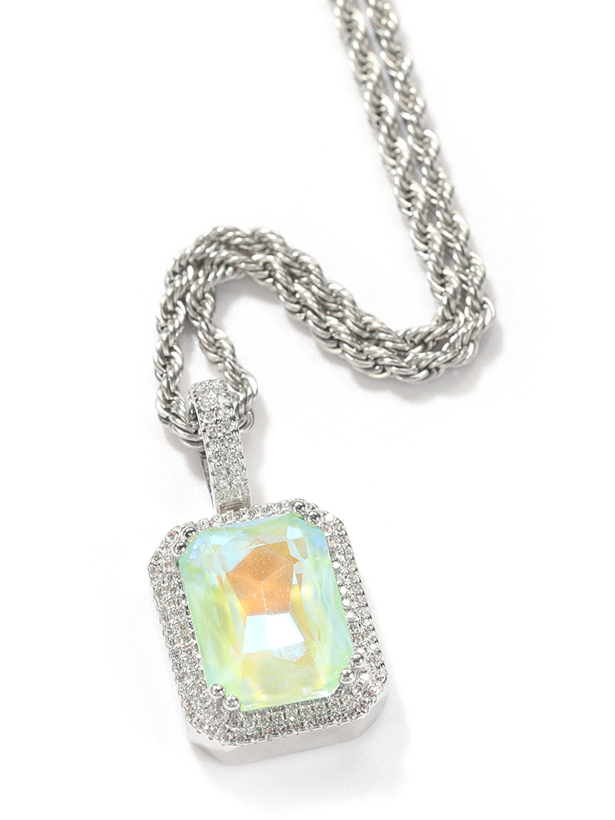 Collier en pierres précieuses carrées fluorescentes