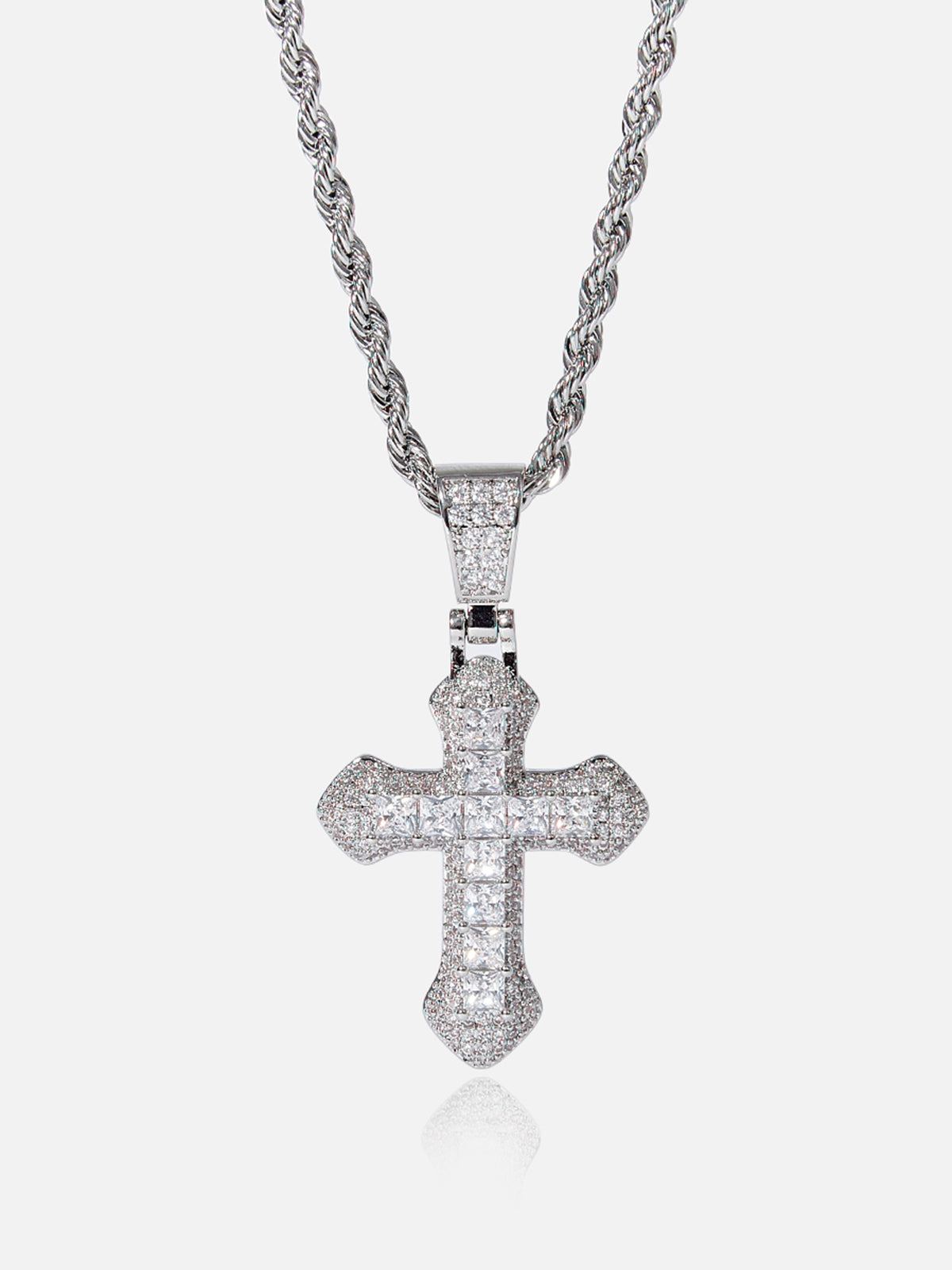 Collier croix entièrement pavé
