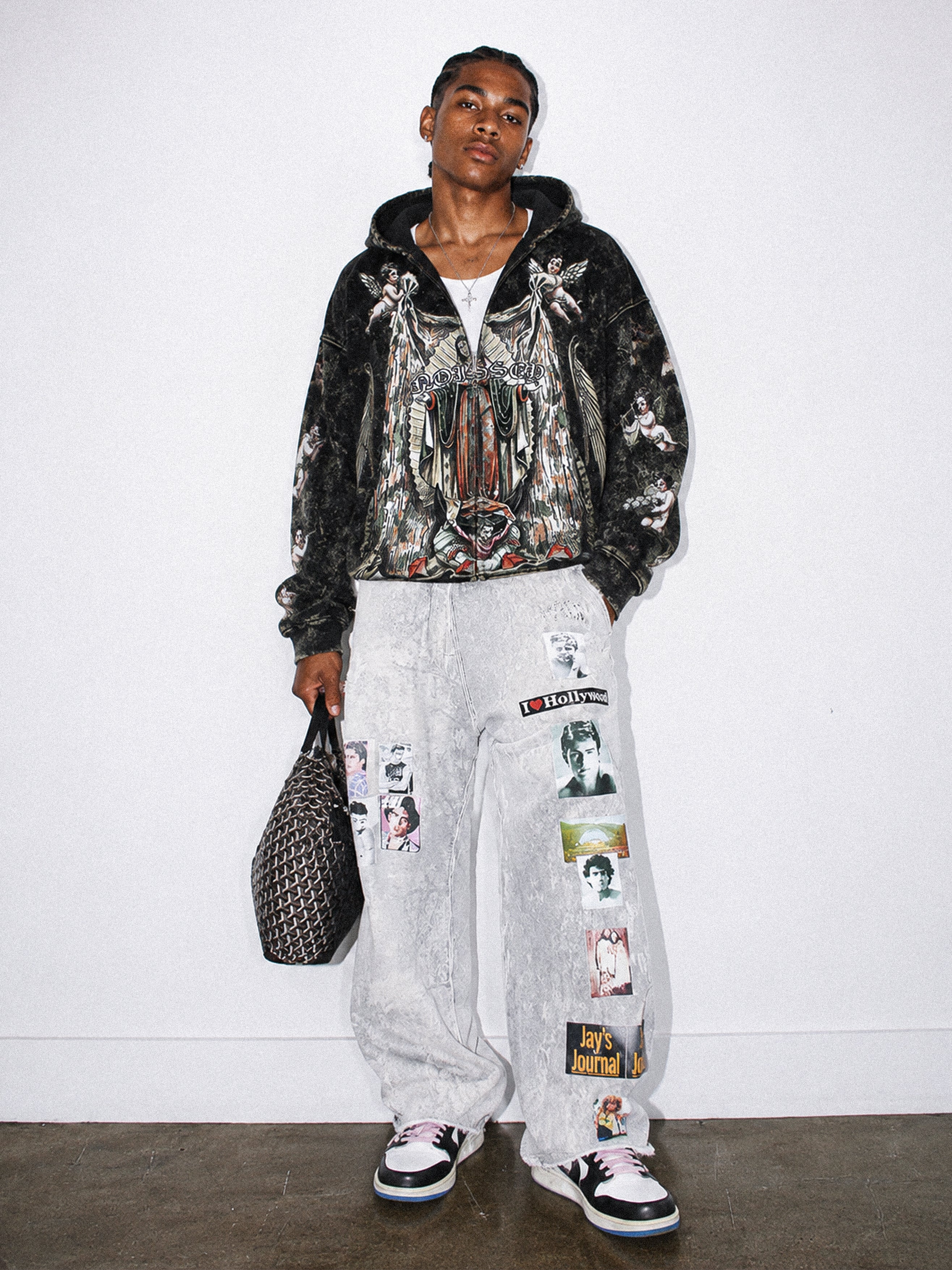 NOISSEY Vintage Washed Virgin Mary & Angels Graphic Boxy Zip-Up Hoodie - Acid Wash Black