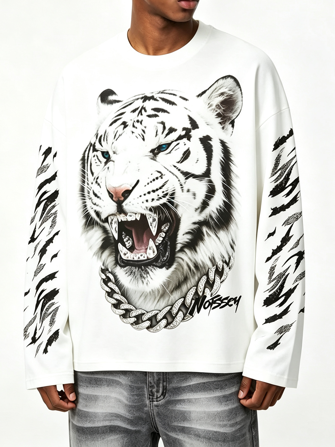 NOISSEY Iced-Out White Tiger Graphic Long Sleeves - White