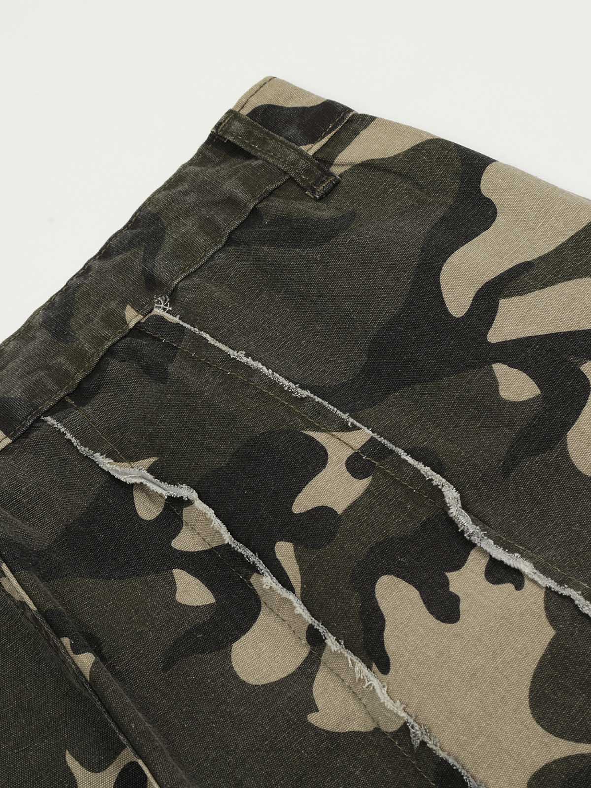 Retro-inspired Wide-Leg Camouflage Jeans