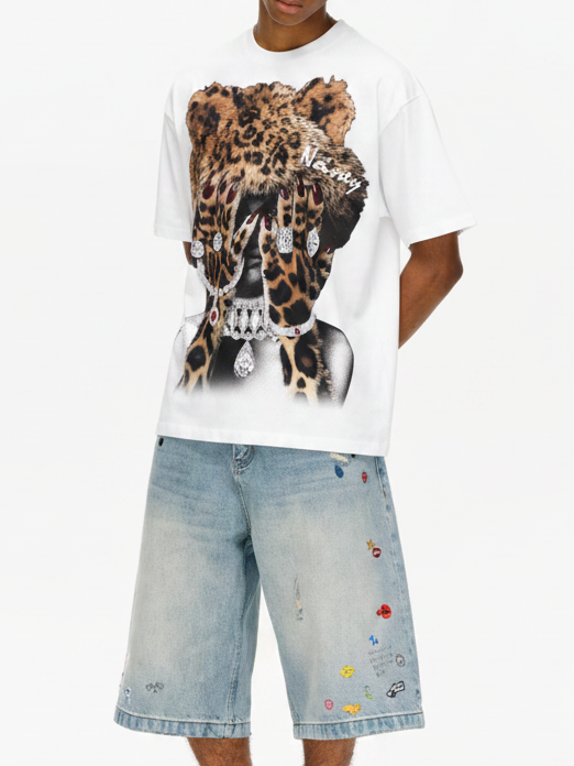 Boxy oversized T-shirt Leopard Girl and Her Diamond Jewelry Print