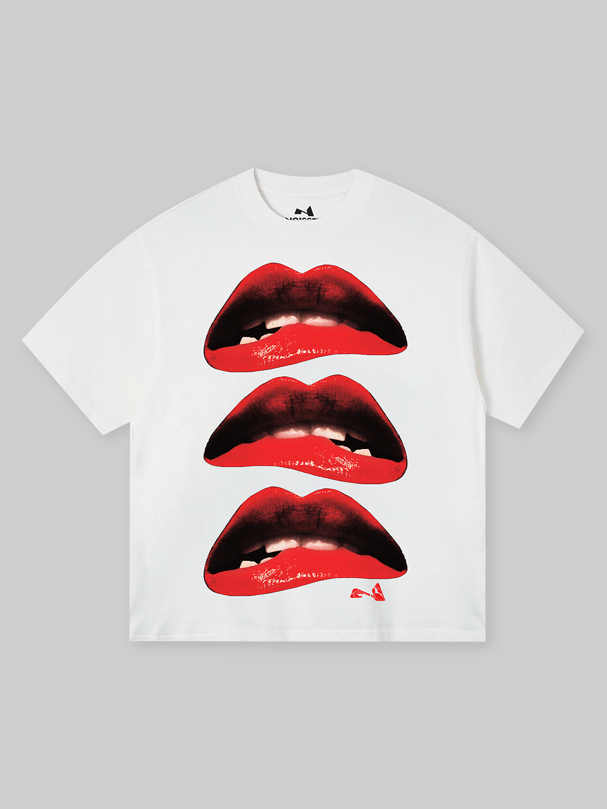 Kiss Me Lip Print T-shirt