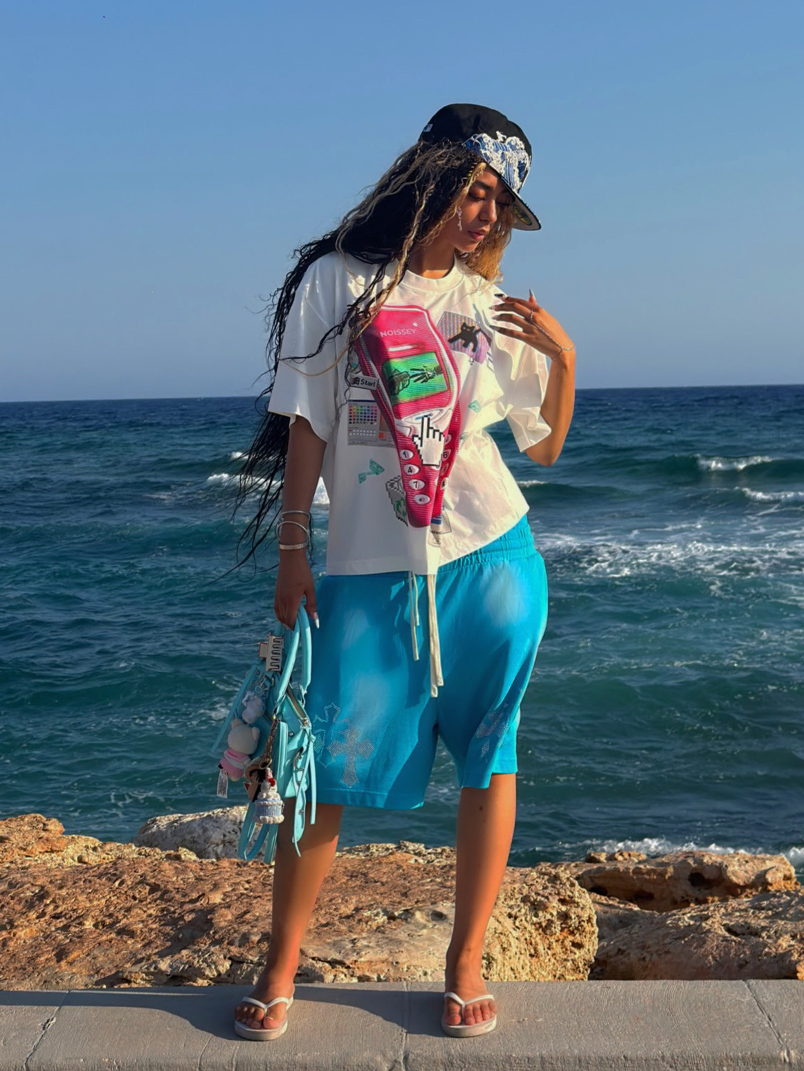 NOISSEY "Timeless Art" Boxy Oversized Heavyweight Tee - White