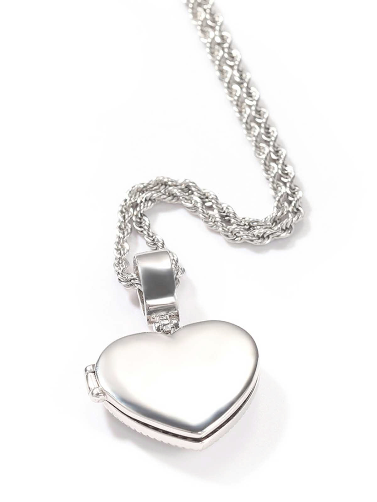 Flip-cover heart photo frame pendant necklace