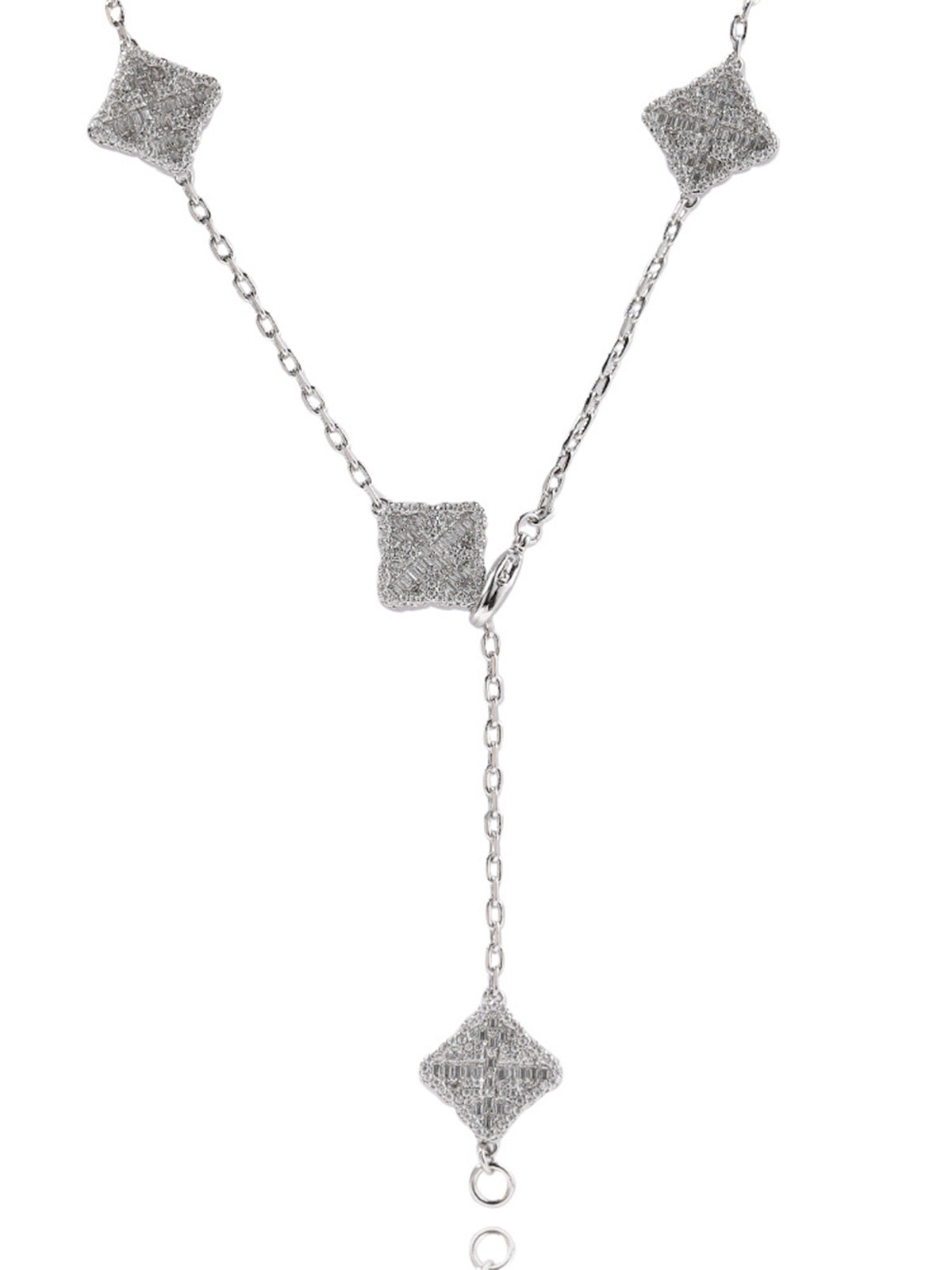 Collier pendentif de luxe en diamant avec trèfle à quatre feuilles