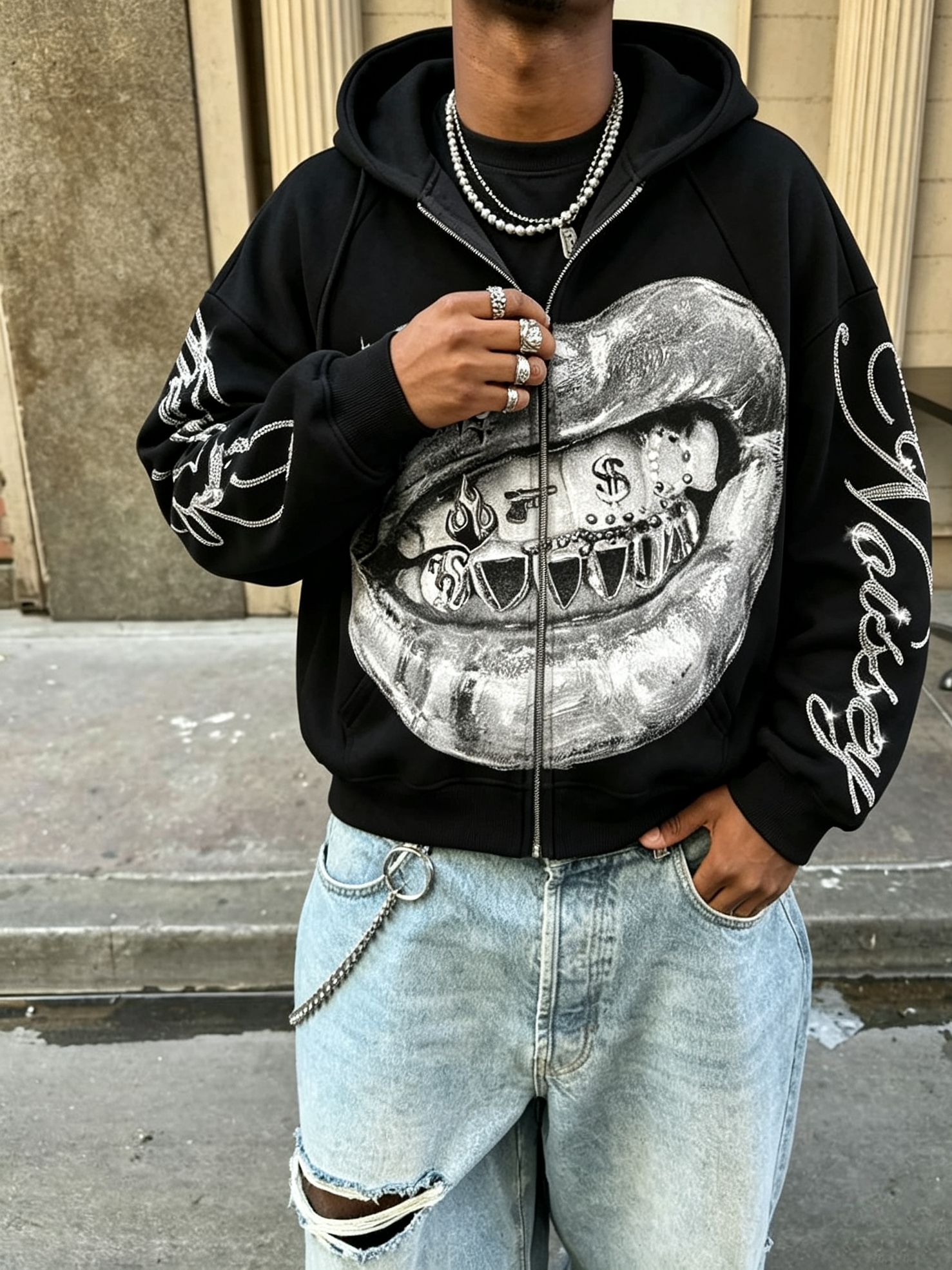 NOISSEY Metallic Grillz Lips &amp; Rhinestone Sleeve Zip-Up Hoodie - Black Streetwear Hoodie