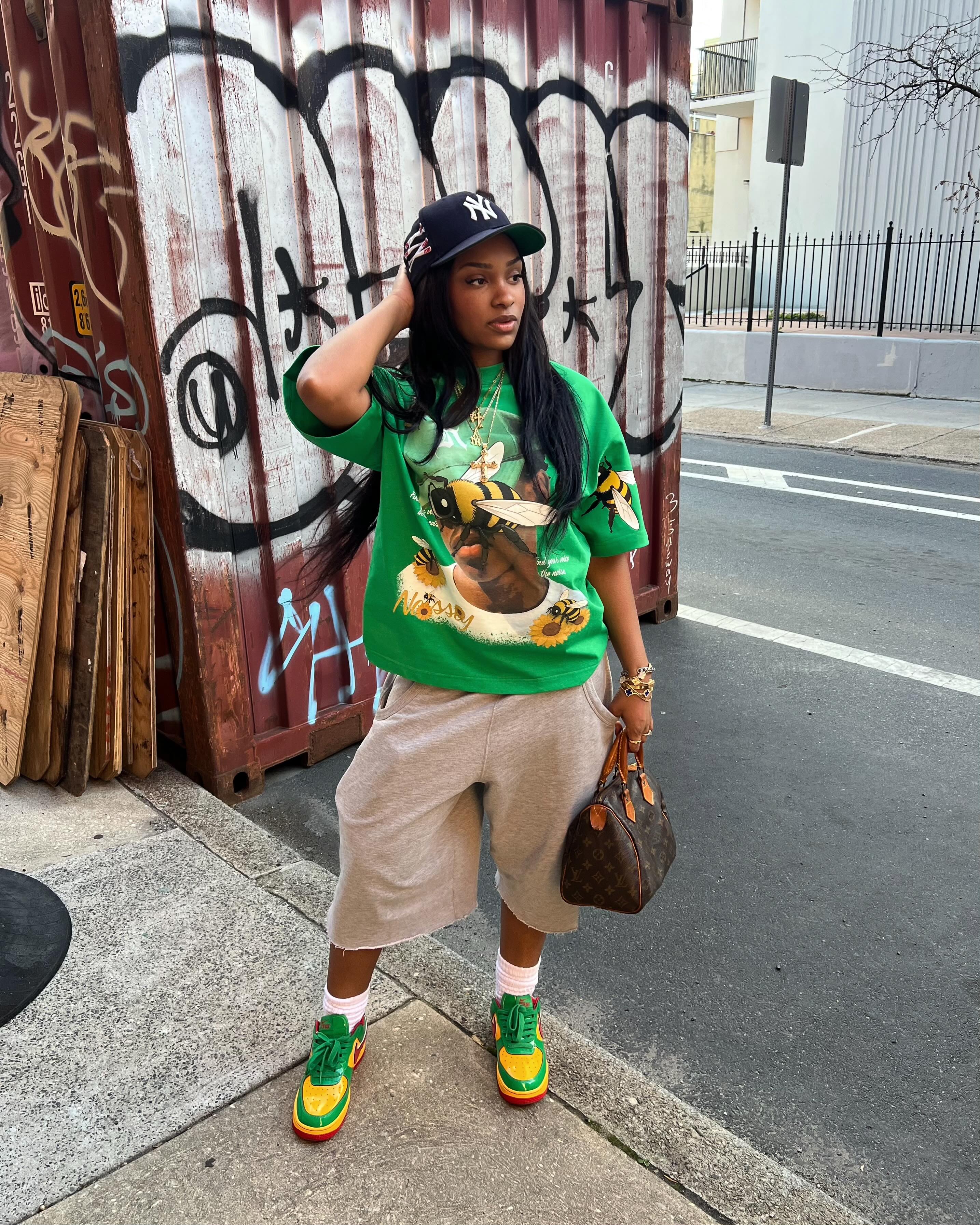 NOISSEY "Surrealist Bee" Green Tee - Boxy Graphic T-Shirt