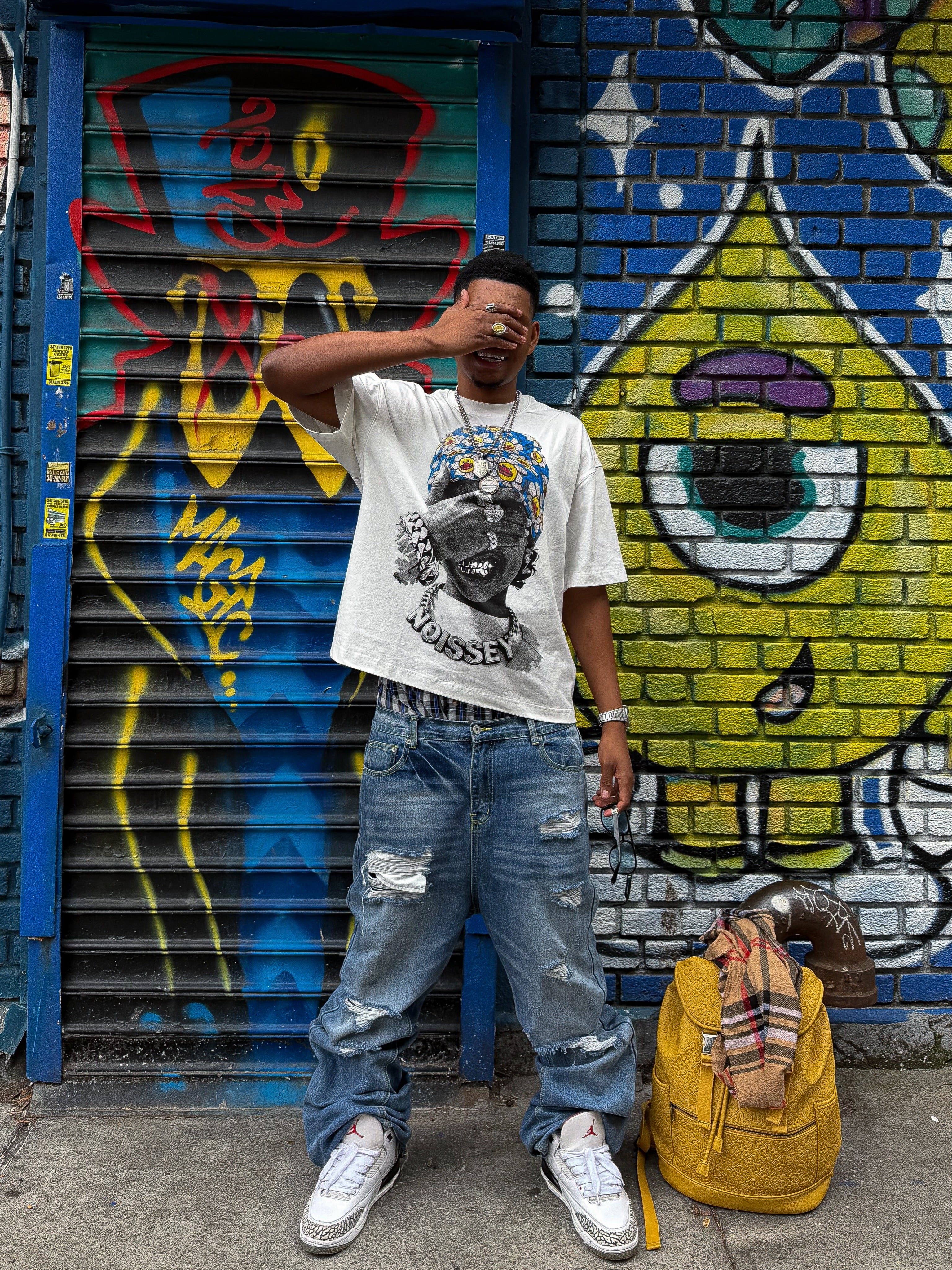 NOISSEY Blue Flower Bandana Kid Gold Grillz Boxy Graphic Tee - White Streetwear Shirt