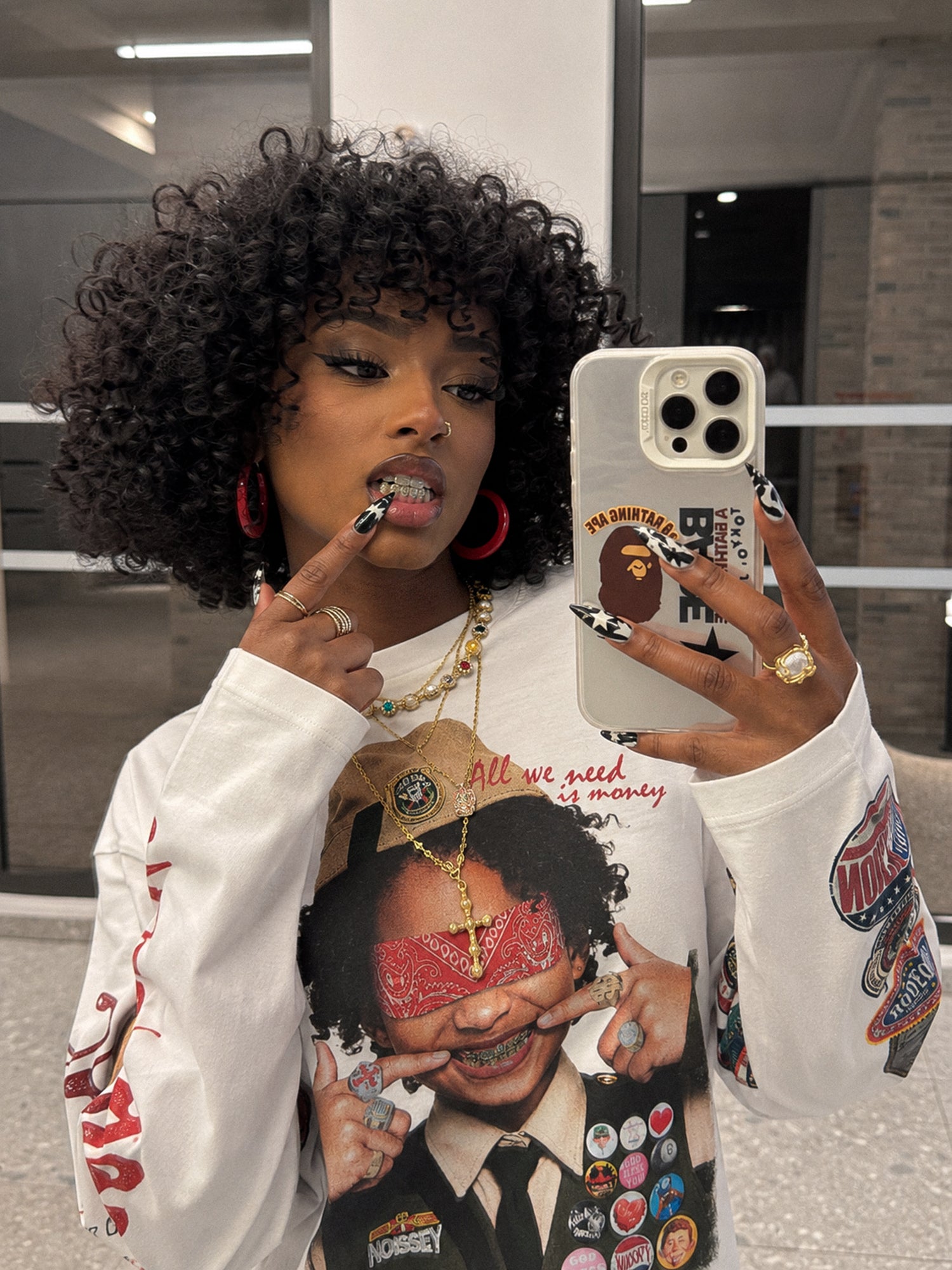 NOISSEY "Money Scout" Blindfolded Grillz Boy Asymmetric Sleeve Graphic Shirt