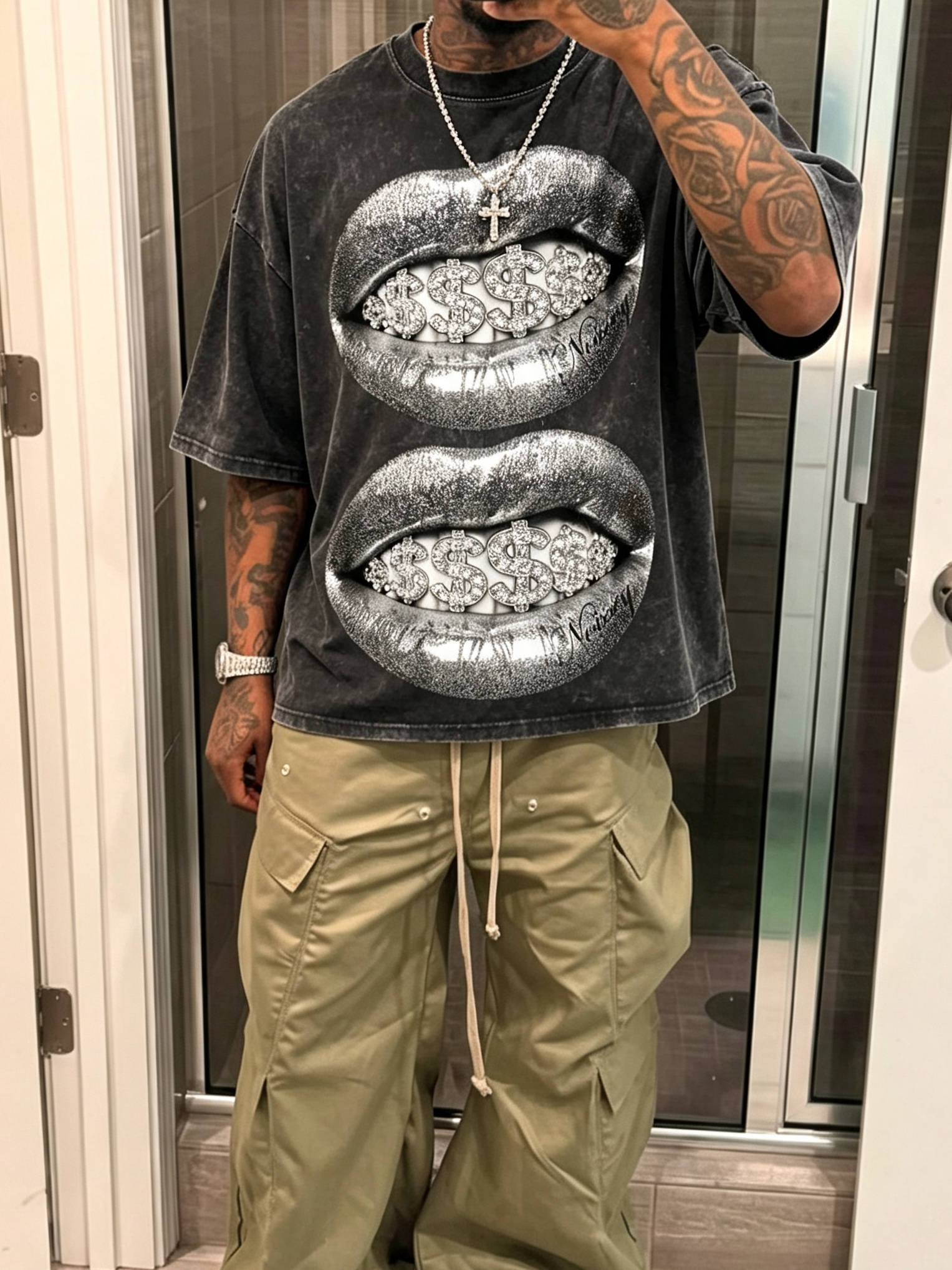 NOISSEY Double Silver Lips & Dollar Grillz Washed Vintage Oversized T-Shirt - Washed Black