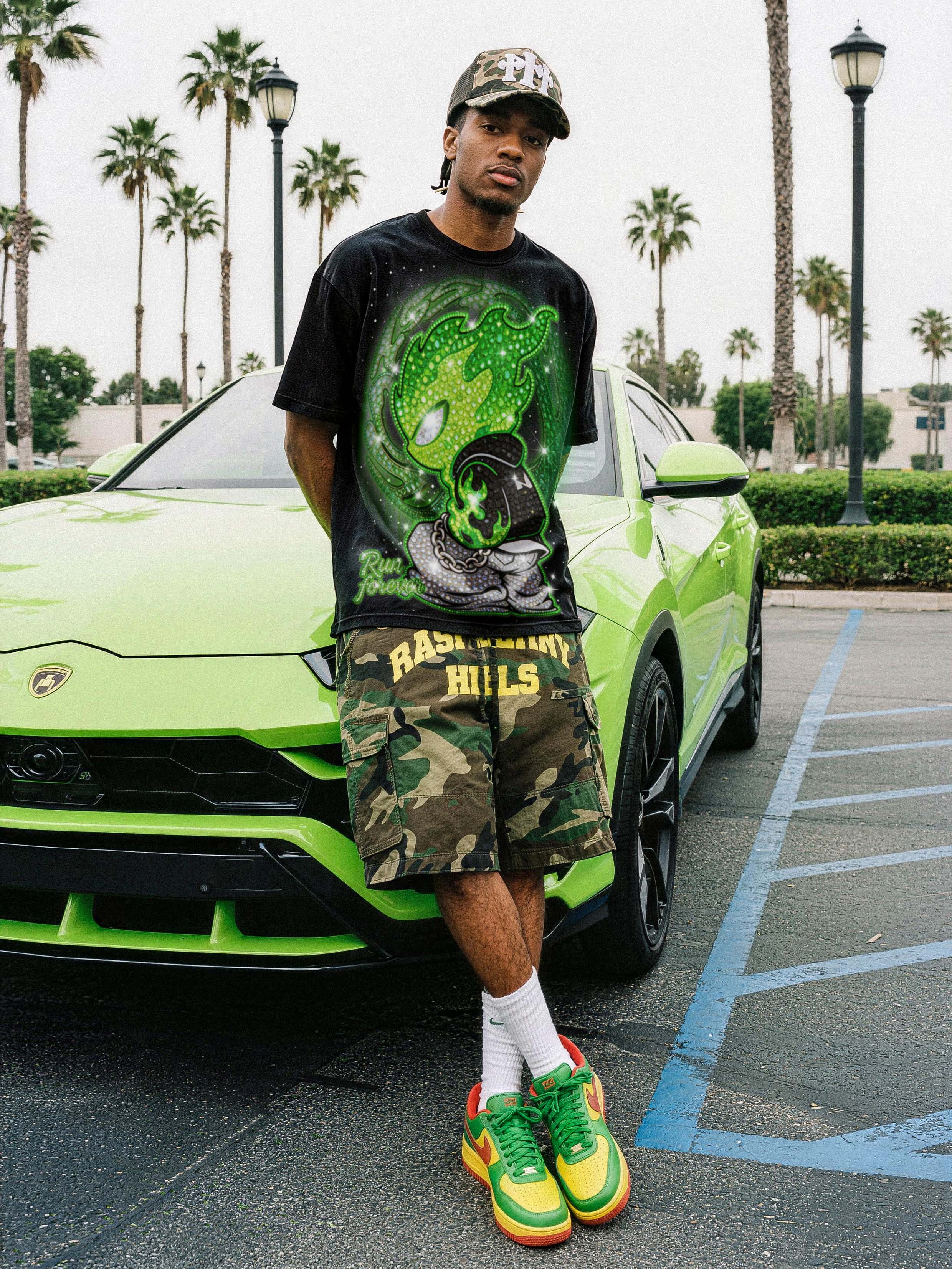 NOISSEY "RUN FOREVER" GREEN FLAME CRYSTAL FIGURE ART PRINT T-SHIRT