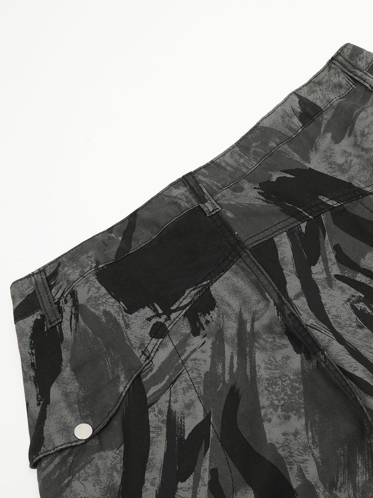 Pantalon coupe droite style camouflage vintage