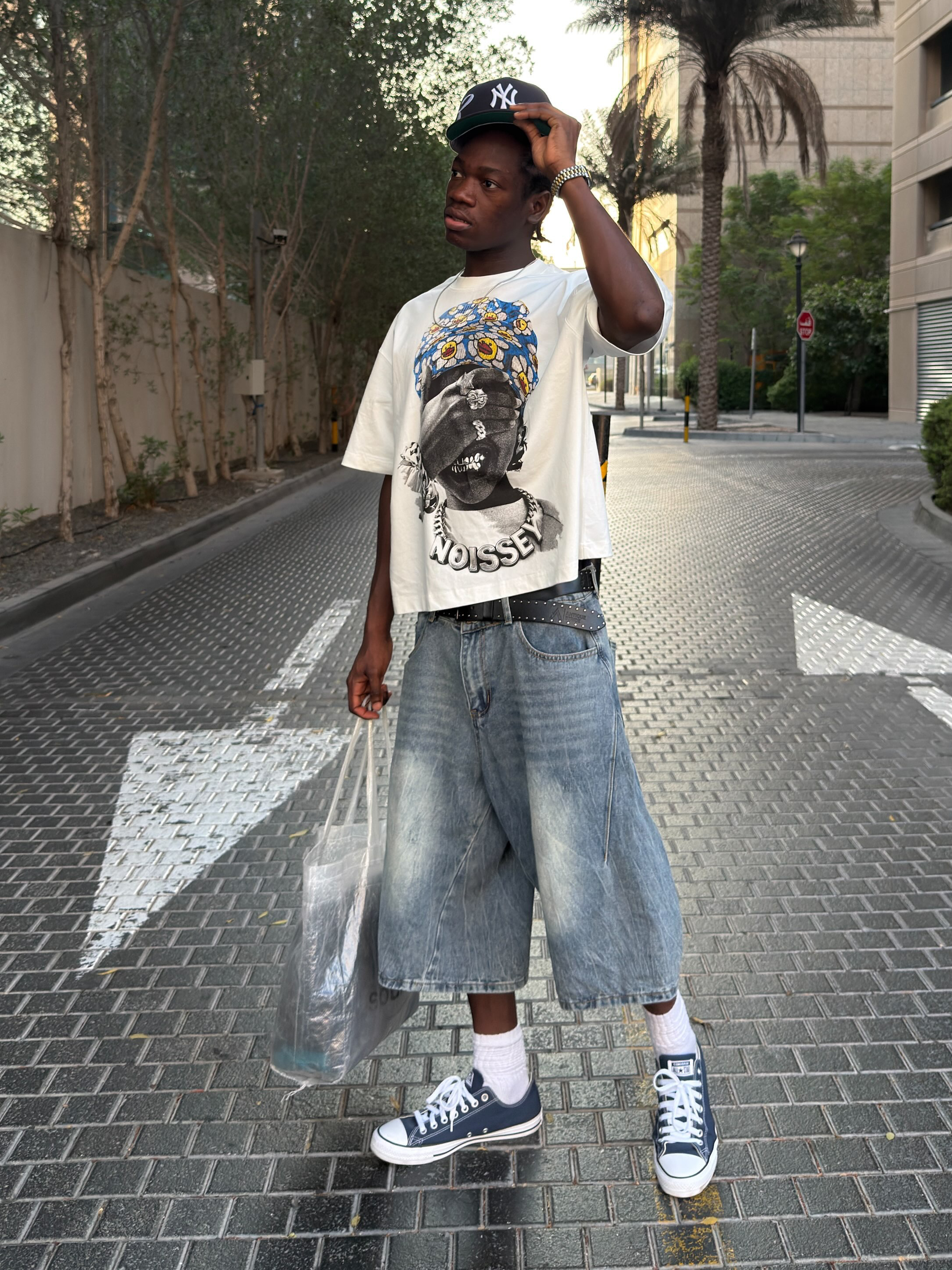 NOISSEY Blue Flower Bandana Kid Gold Grillz Boxy Graphic Tee - White Streetwear Shirt