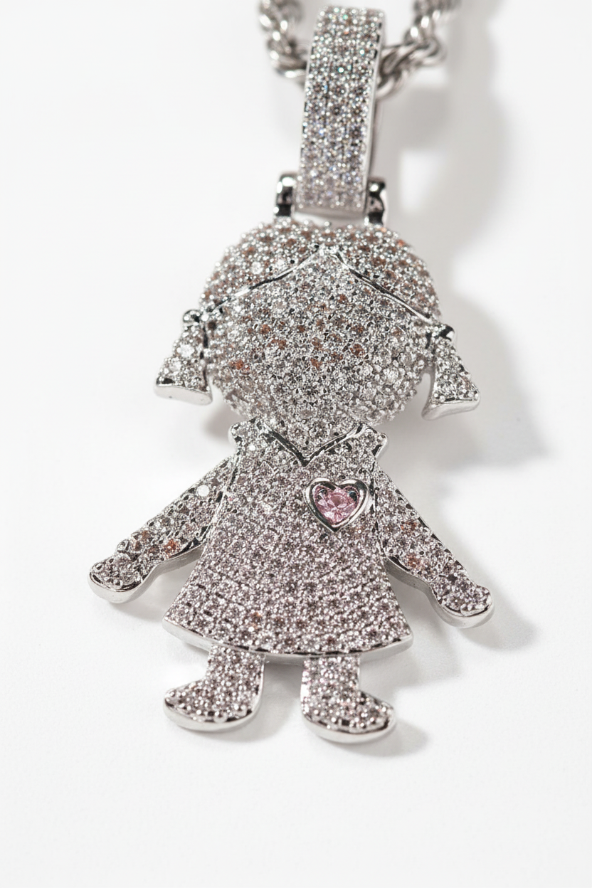 情侣小人吊坠细节图3 - 女孩特写