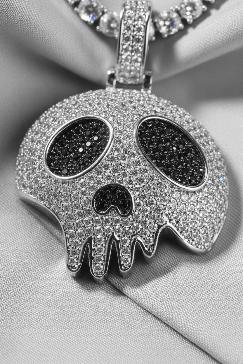 满钻骷髅项链细节图3 - 正面大图