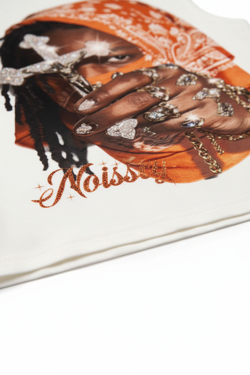 细节图5 - 下摆和Noissey文字角度