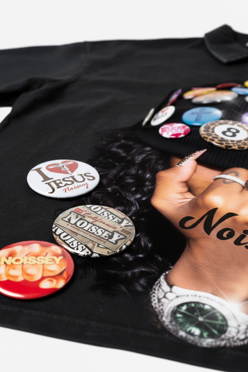 细节图5 - 下摆和侧面徽章角度