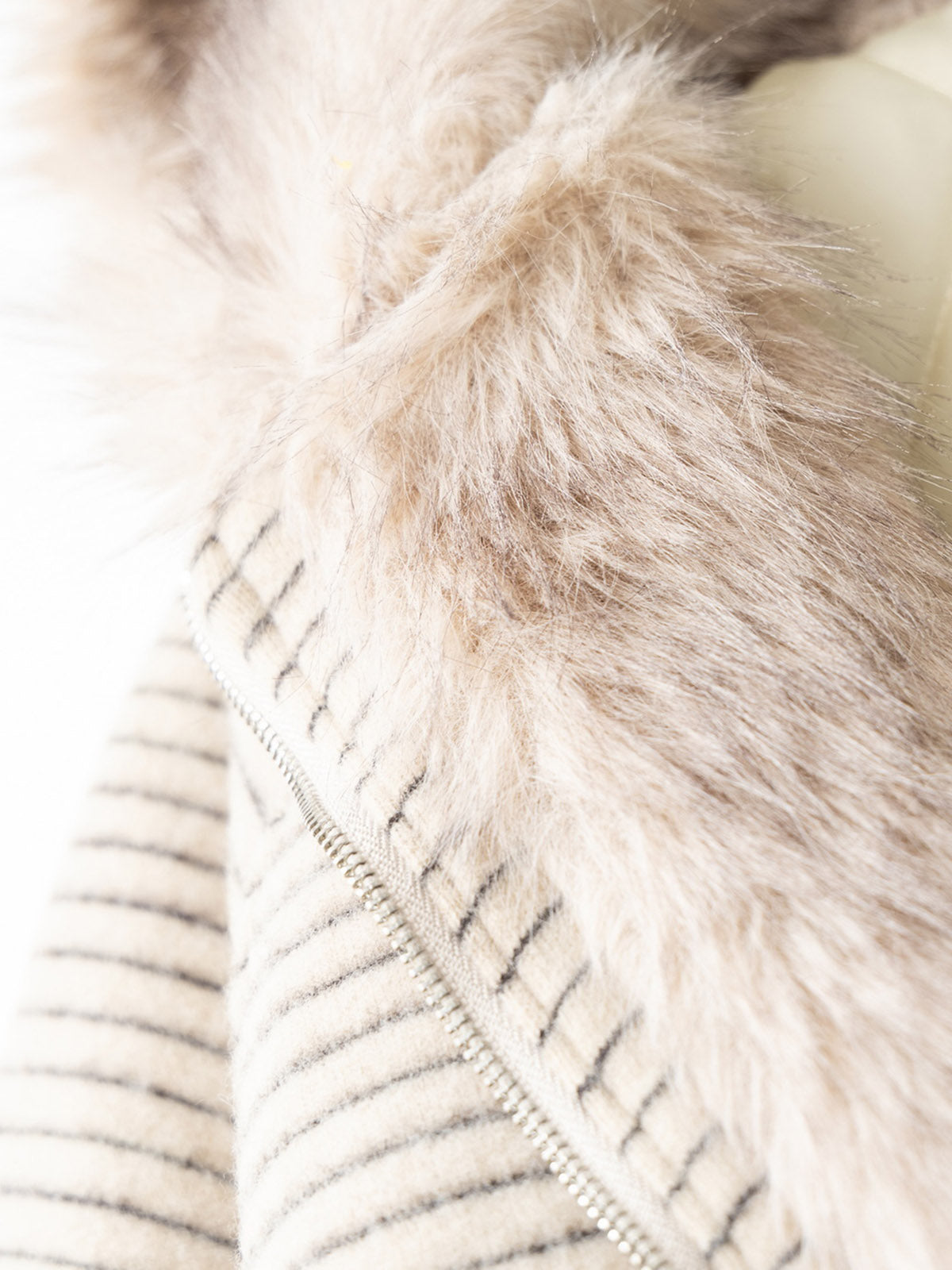 Thickened Cotton-Padded Jacket with Stripe Design