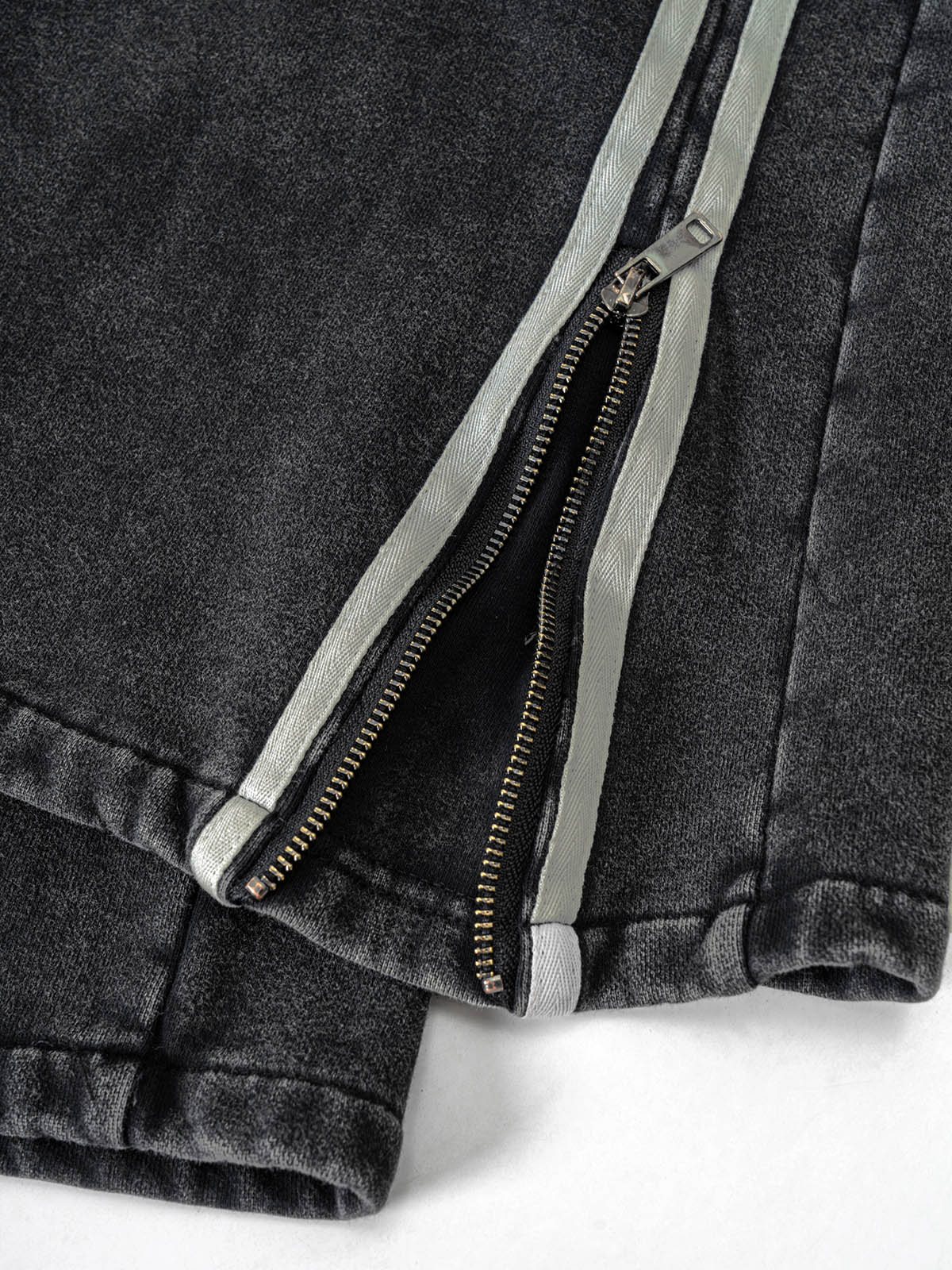 Sports washed wax-print ribbon zippered trousers