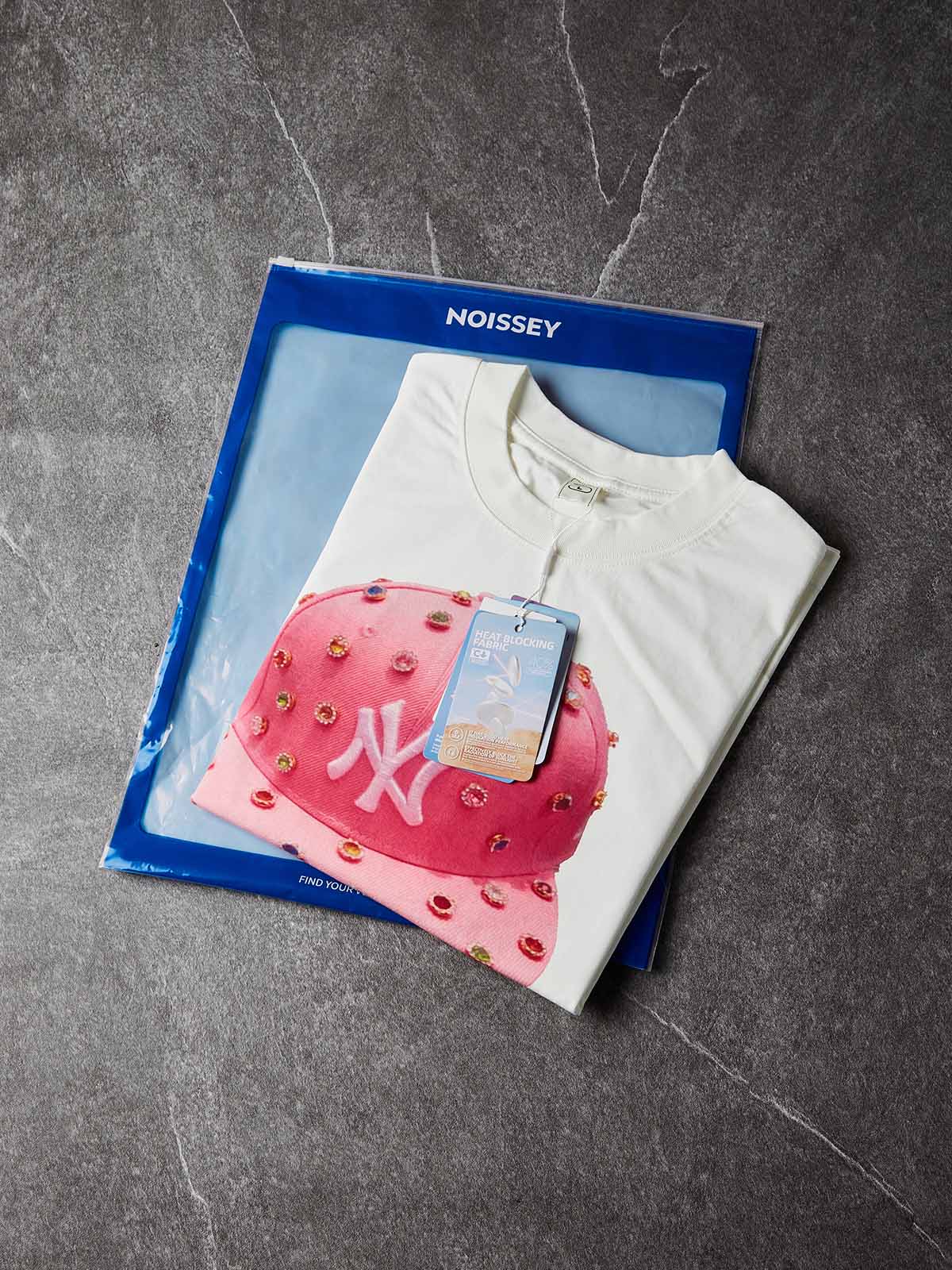 NOISSEY "Pink Diamond-Hat Girl" Character Tee - Clean White 255G Heavyweight Boxy Oversized Fit
