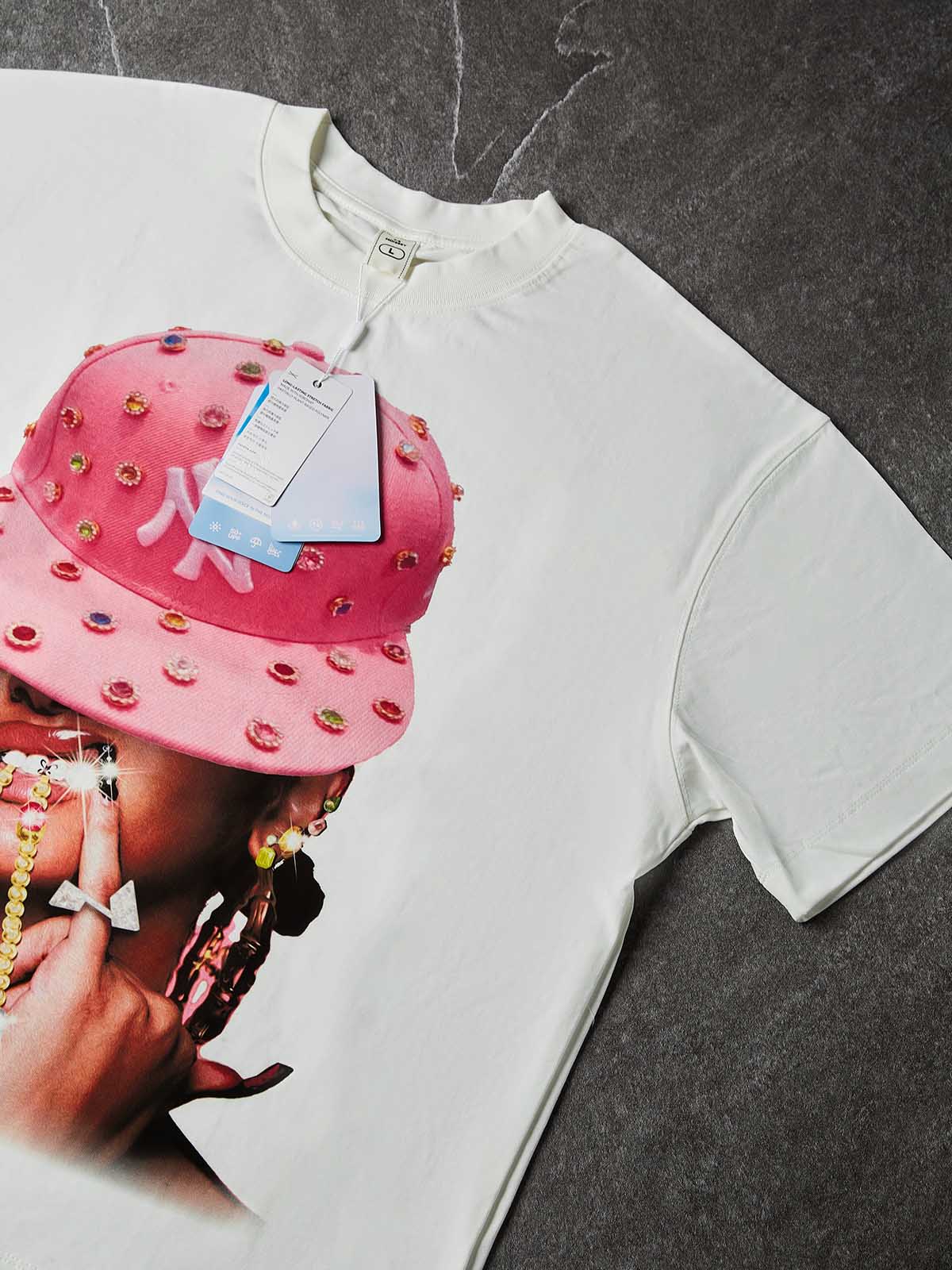 NOISSEY "Pink Diamond-Hat Girl" Character Tee - Clean White 255G Heavyweight Boxy Oversized Fit