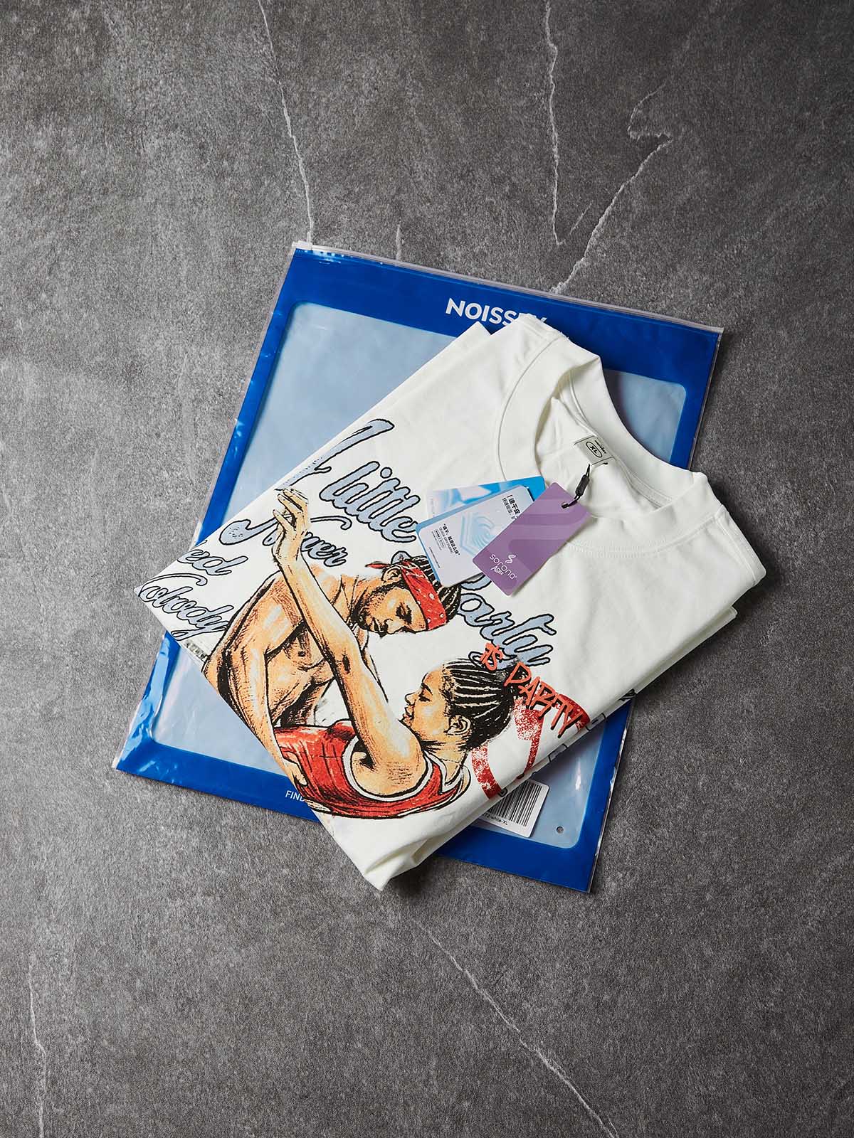 NOISSEY Vintage Poolside Couple Dancing Painting Art Print Short Sleeve T-Shirt - White