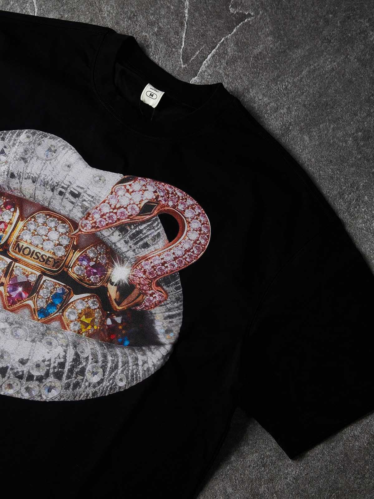 NOISSEY "Pink Snake" Black Tee - Boxy Lips Graphic T-Shirt