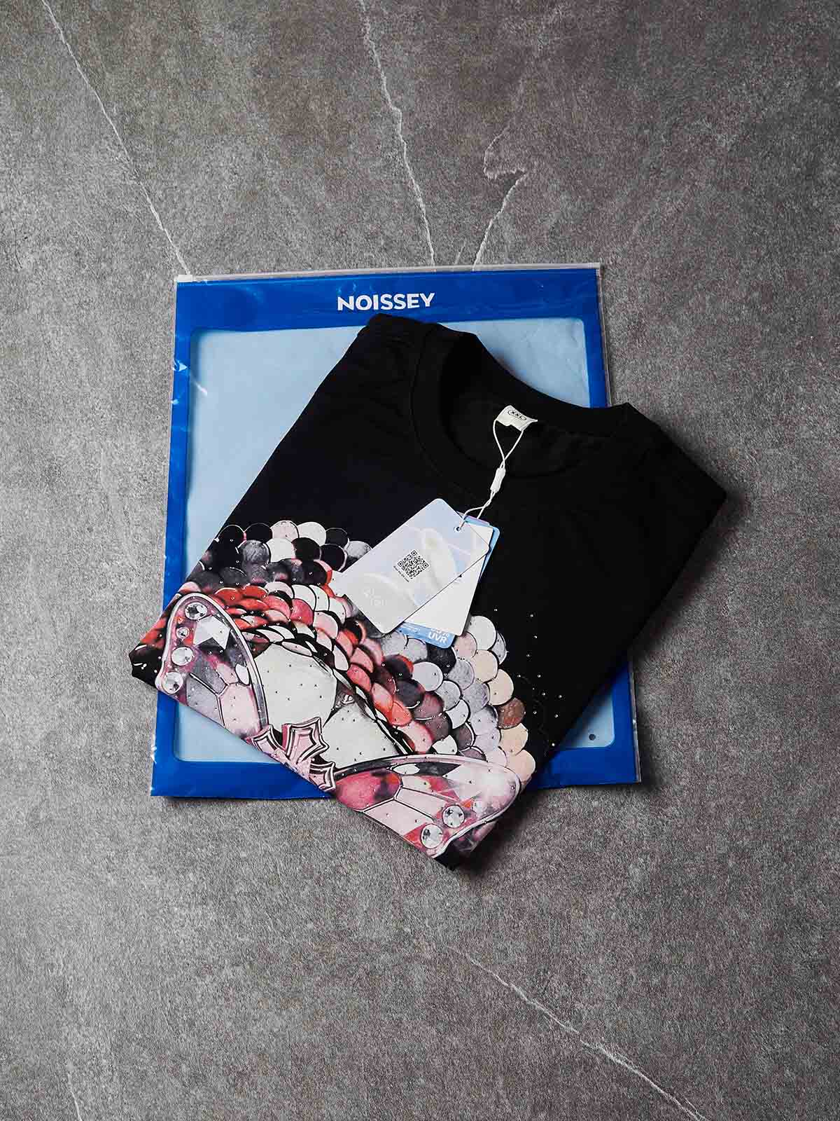 NOISSEY "Pink Butterfly" Black Vest - Boxy Lip Diamond Tank