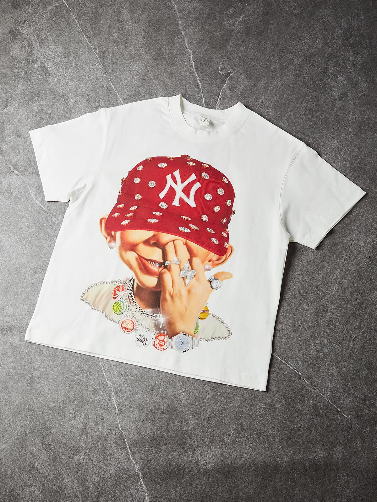 NOISSEY "Bad Boy Red Snapback" Tee - Clean White 260G Heavyweight Little Oversized Streetwear T-Shirt