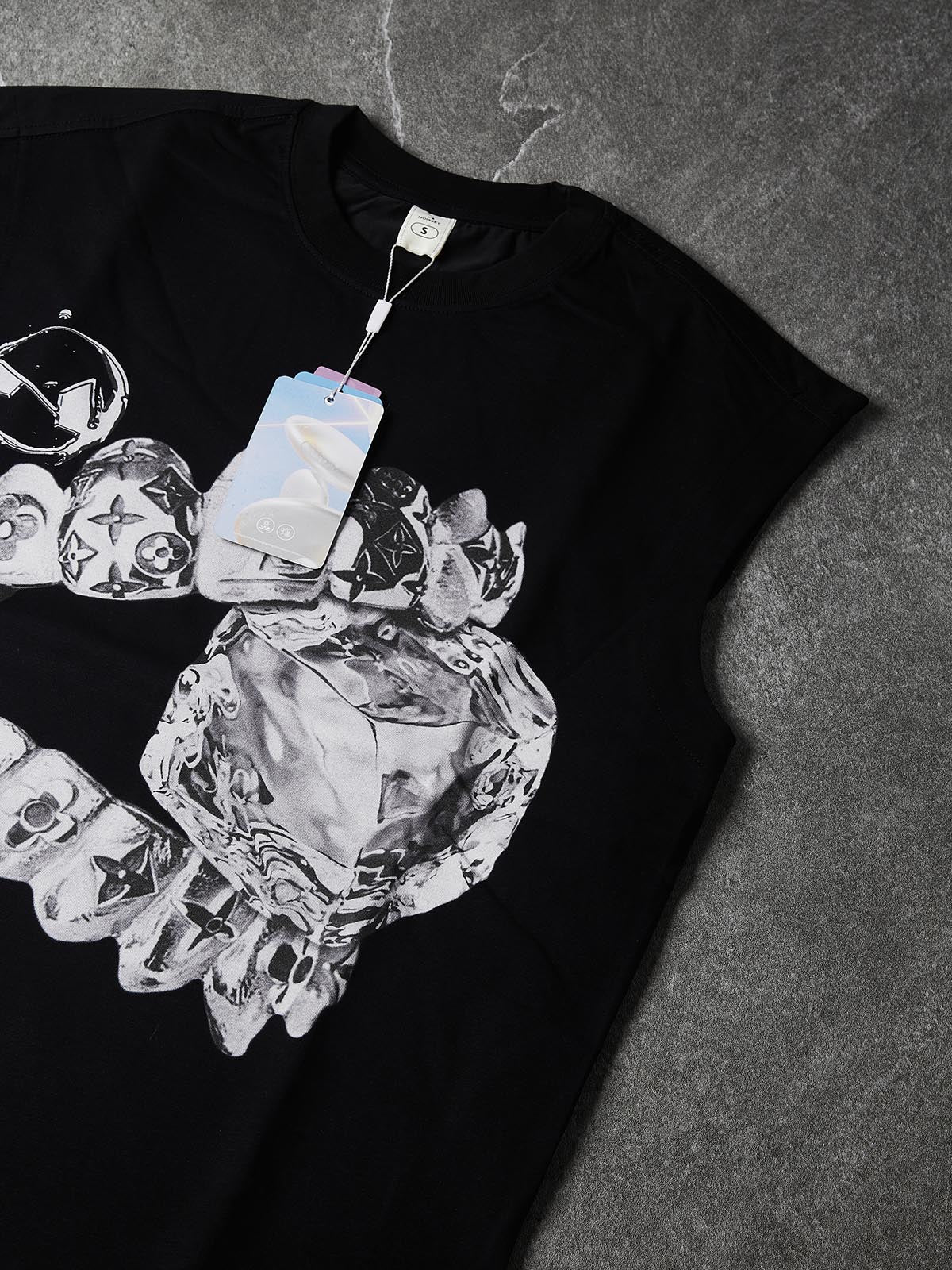 NOISSEY "Liquid Metal Teeth" Graphic Tanktop - Onyx Black Heavyweight Hot-Fix Crafted Sleeveless Tee