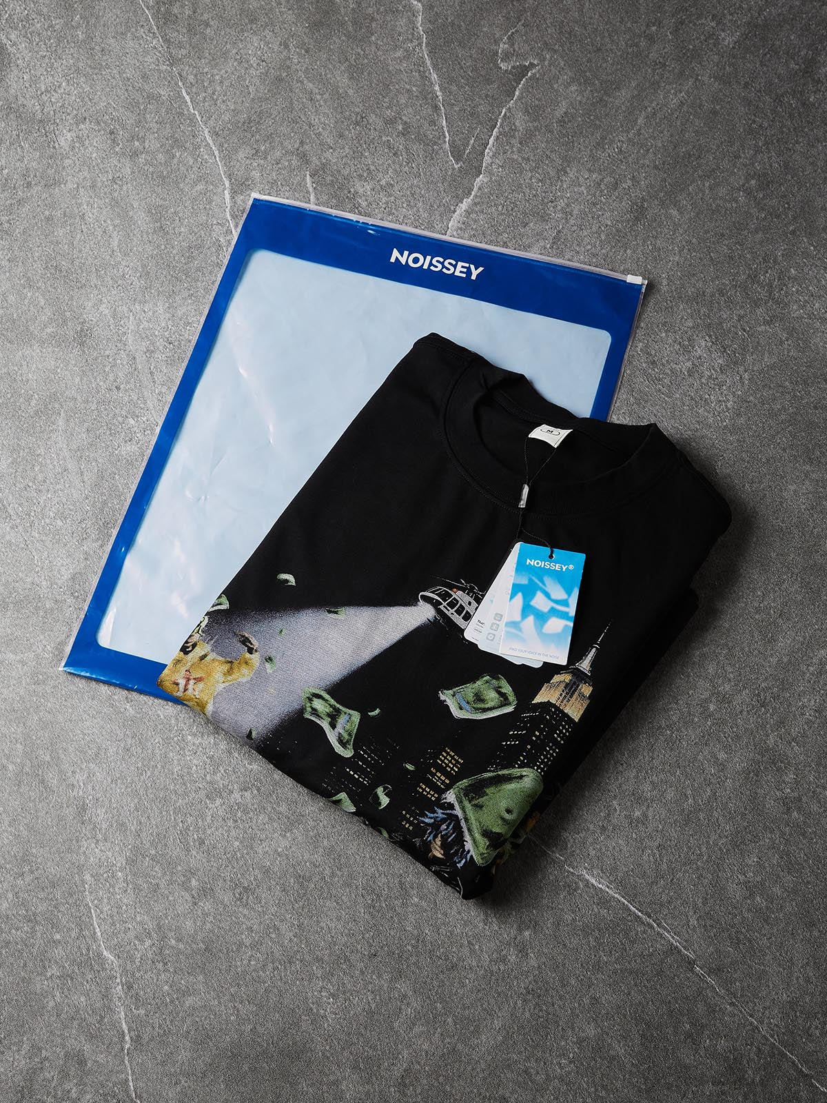 NOISSEY New York Night Heli-Cash Graphic Art Little Oversized Long Sleeve Shirt - Onyx Black