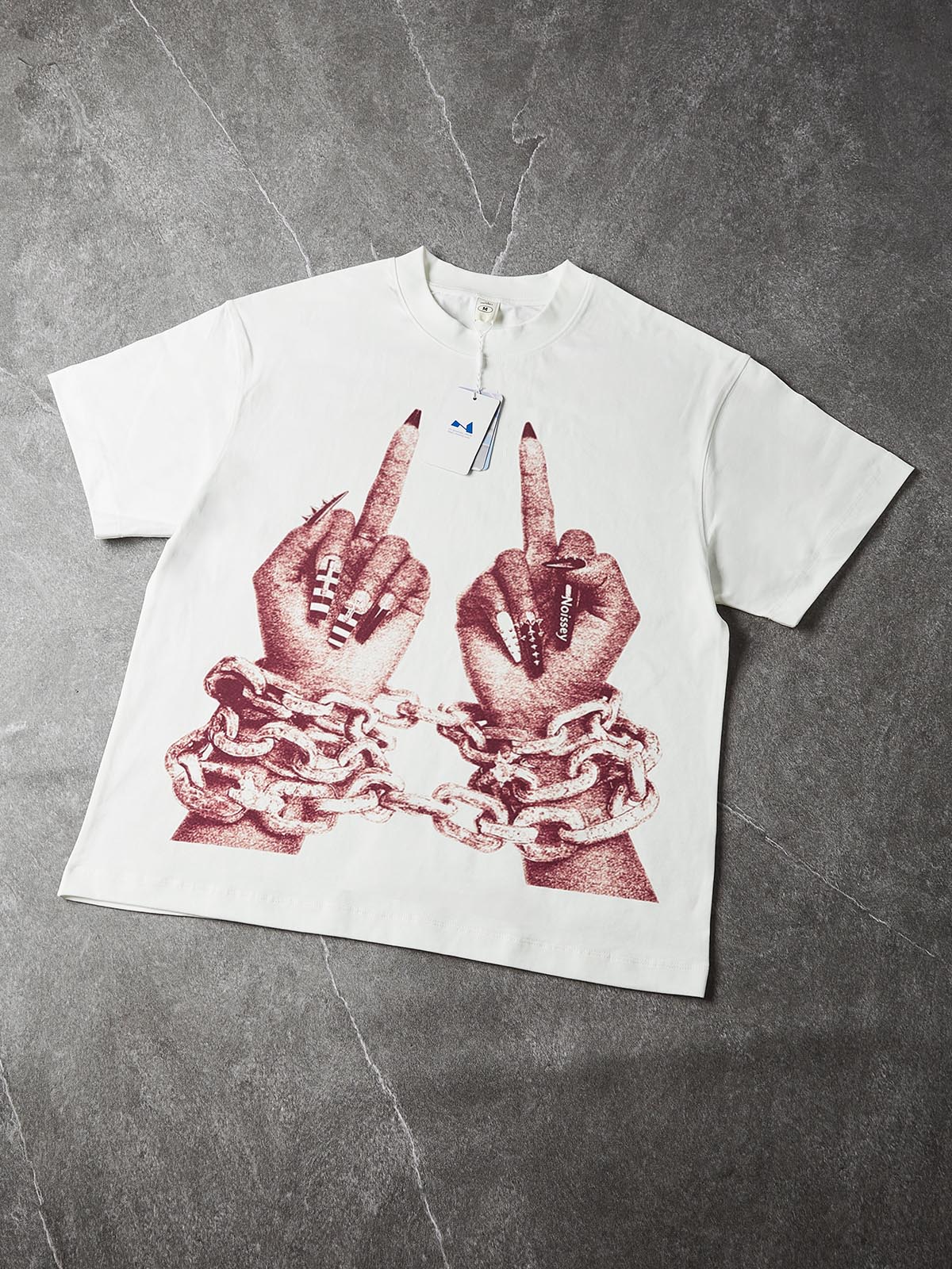 NOISSEY "Chained Rebellion" White Tee - Oversized Retro Red Graphic T-Shirt
