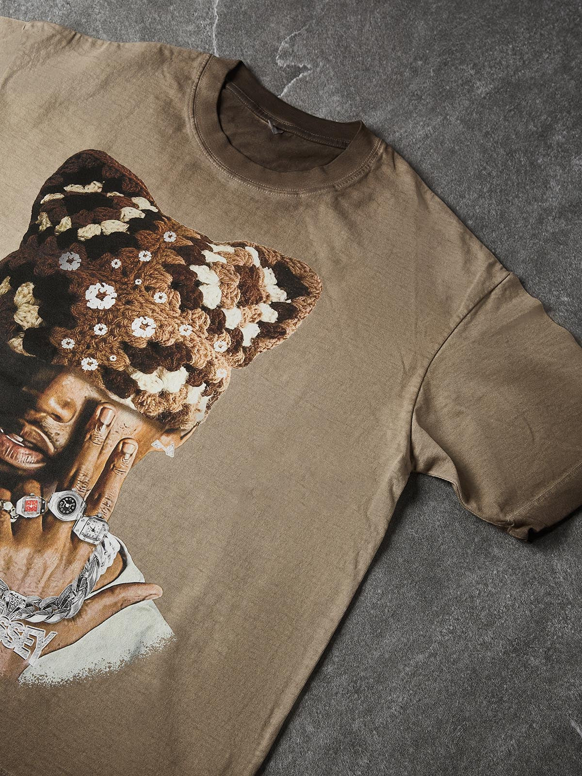 NOISSEY Chocolate Brown "Crochet Cat Beanie" Portrait Vintage Wash Tee