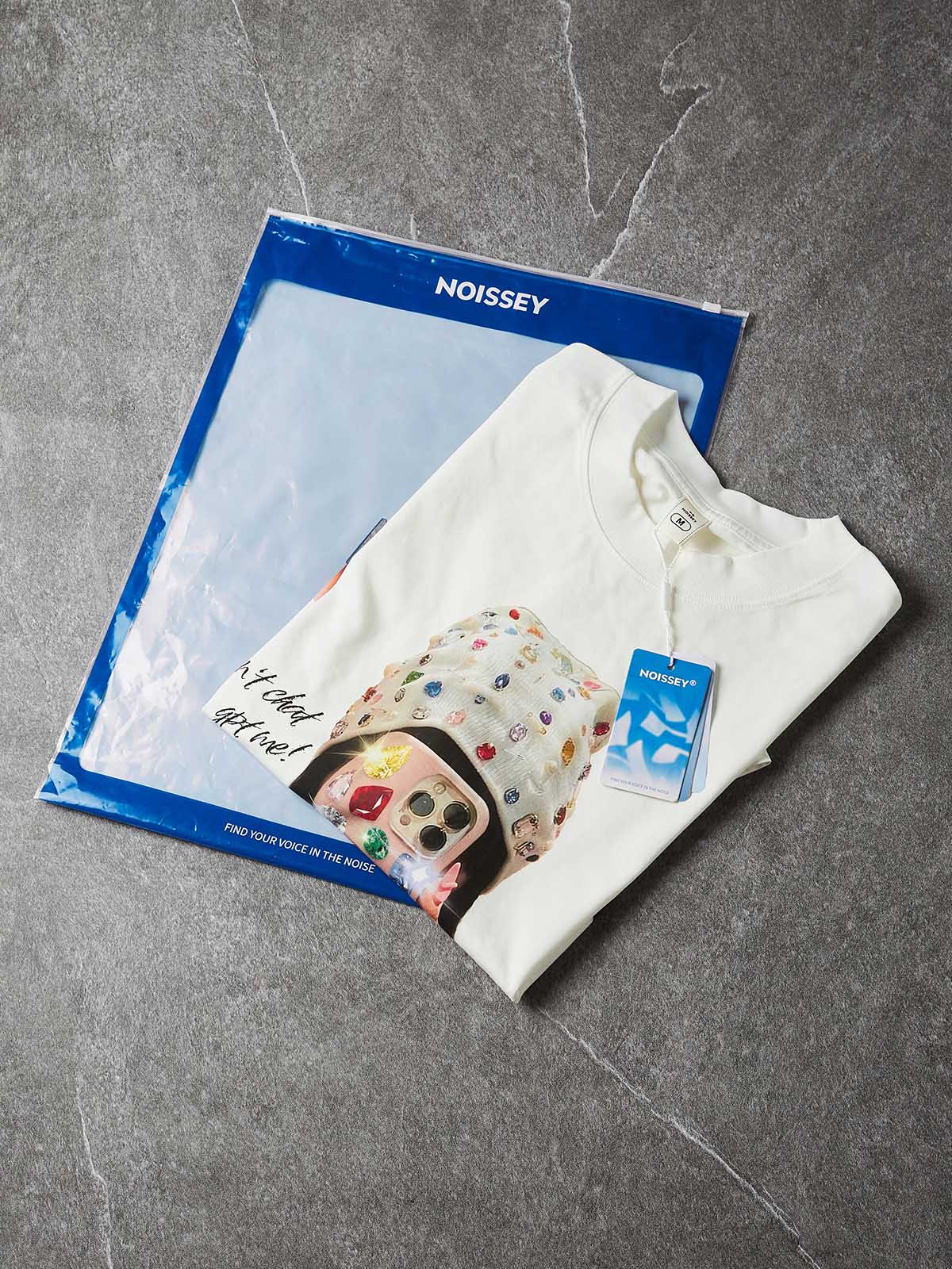 NOISSEY "Don't ChatGPT Me" Mirror Selfie T-Shirt - White 255G Heavyweight Oversized Fit