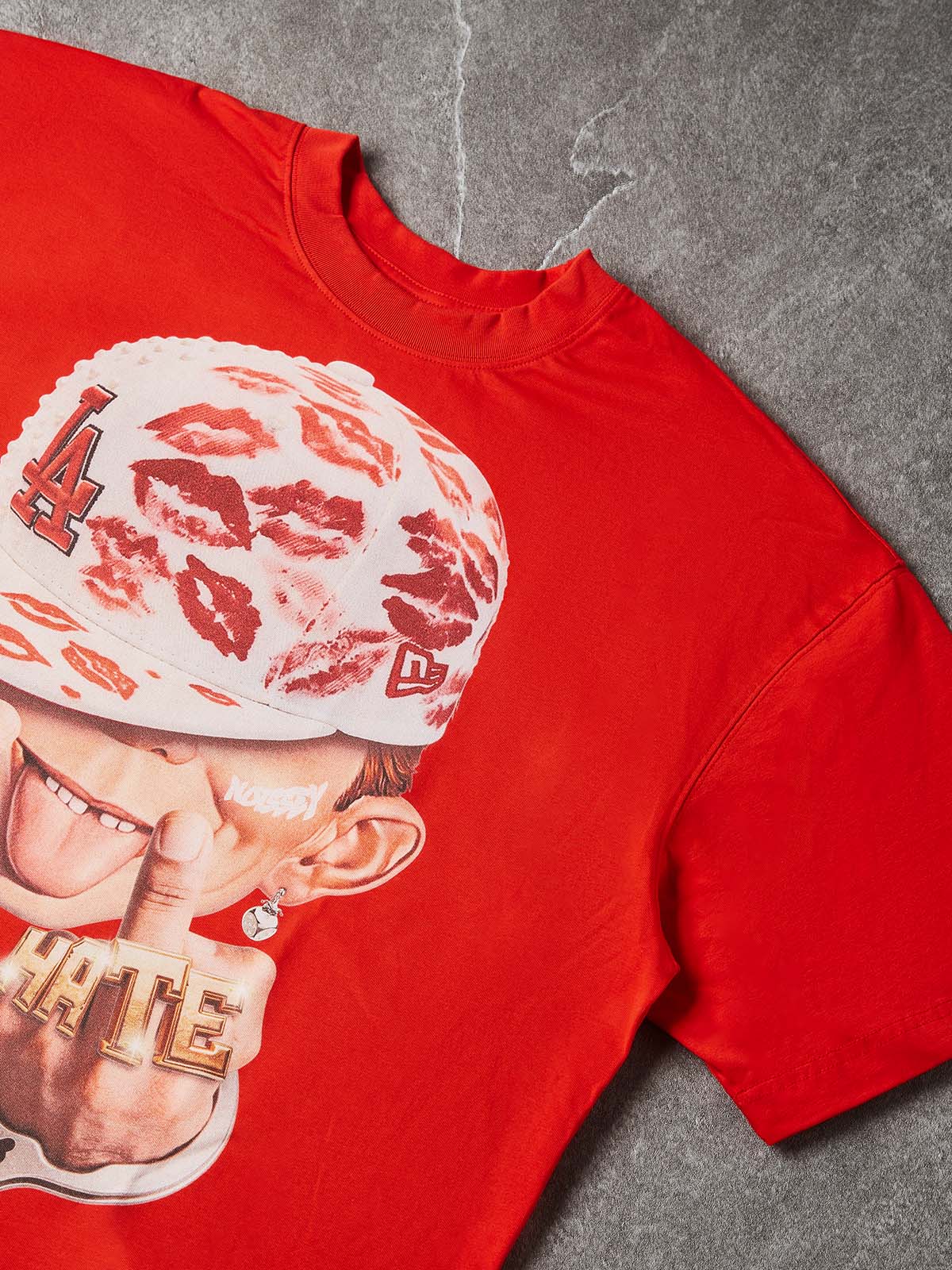NOISSEY "LOVE HATE" Red Tee - Boxy Cartoon Print T-Shirt