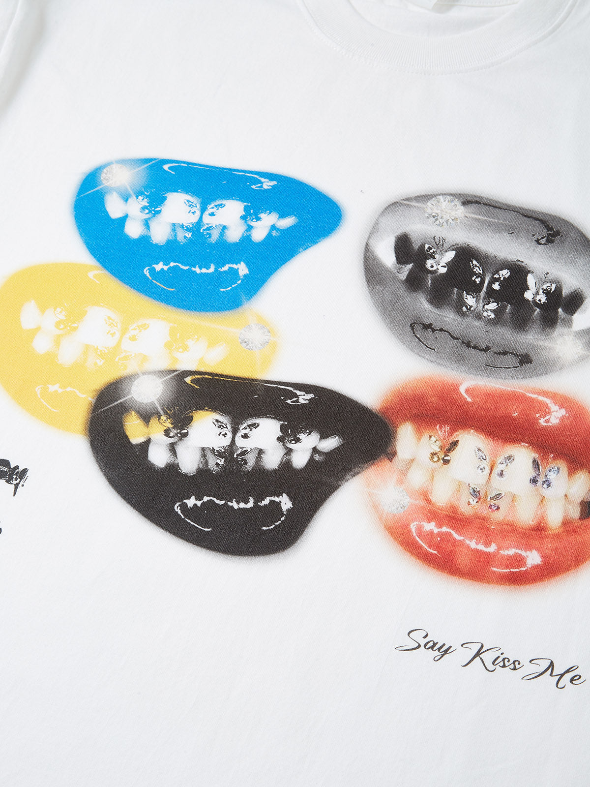 BOUNCE BACK© Colorful Lip Print T-shirt