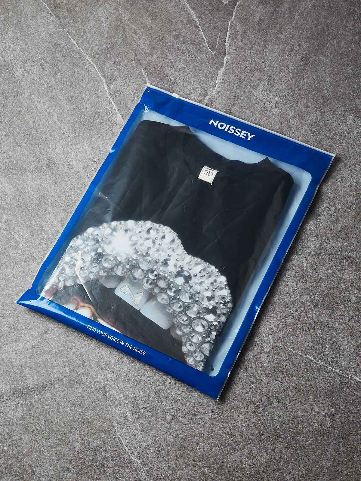 NOISSEY Premium Grey Diamond Lip T-Shirt - Phantom Black 350G Heavyweight Oversized Fit