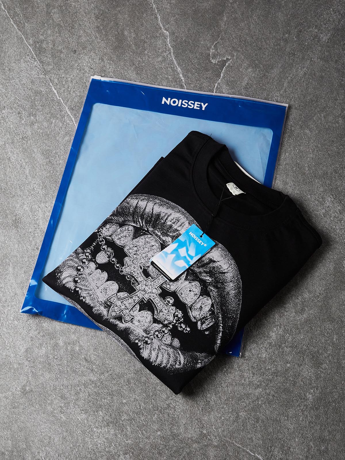 NOISSEY "Silver Metallic Lips" Chrome Cross & Diamond Grillz Graphic Long Sleeve Tee