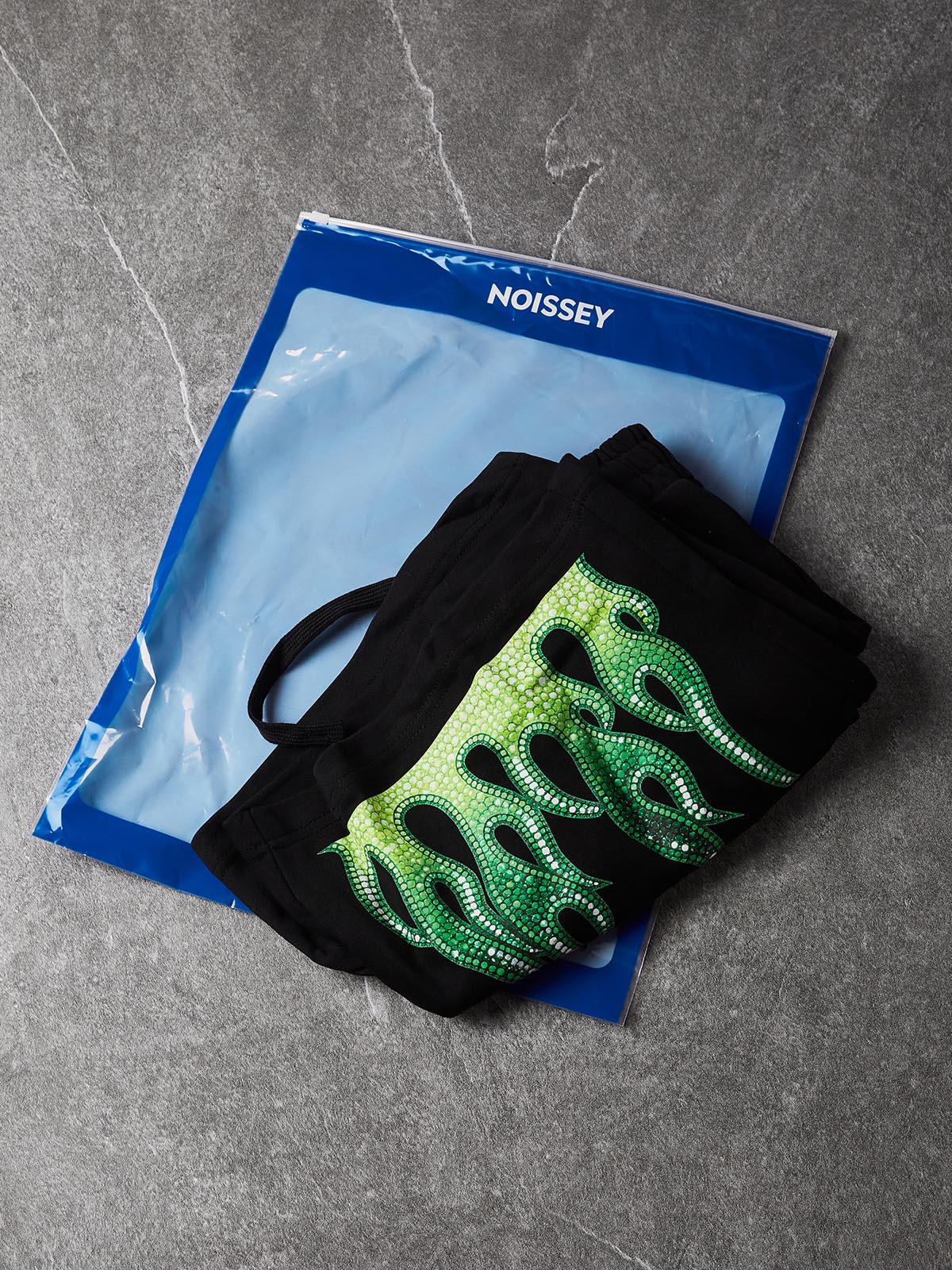 NOISSEY "VENOM-FLAME" Green Artwork Wide-Leg Shorts - Onyx Black Heavyweight Shorts