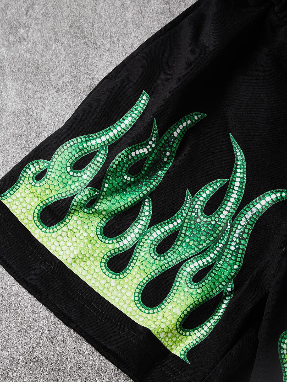 NOISSEY "VENOM-FLAME" Green Artwork Wide-Leg Shorts - Onyx Black Heavyweight Shorts
