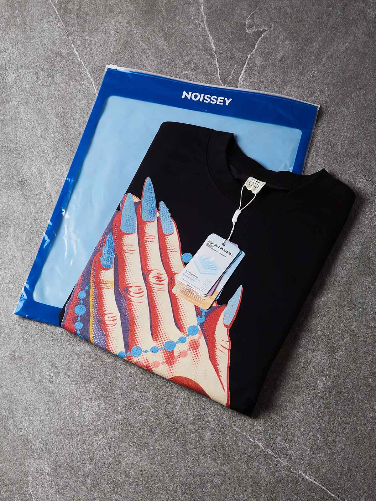 NOISSEY Vintage Pop Art Praying Hands & Rosary Graphic Oversized T-Shirt - Black