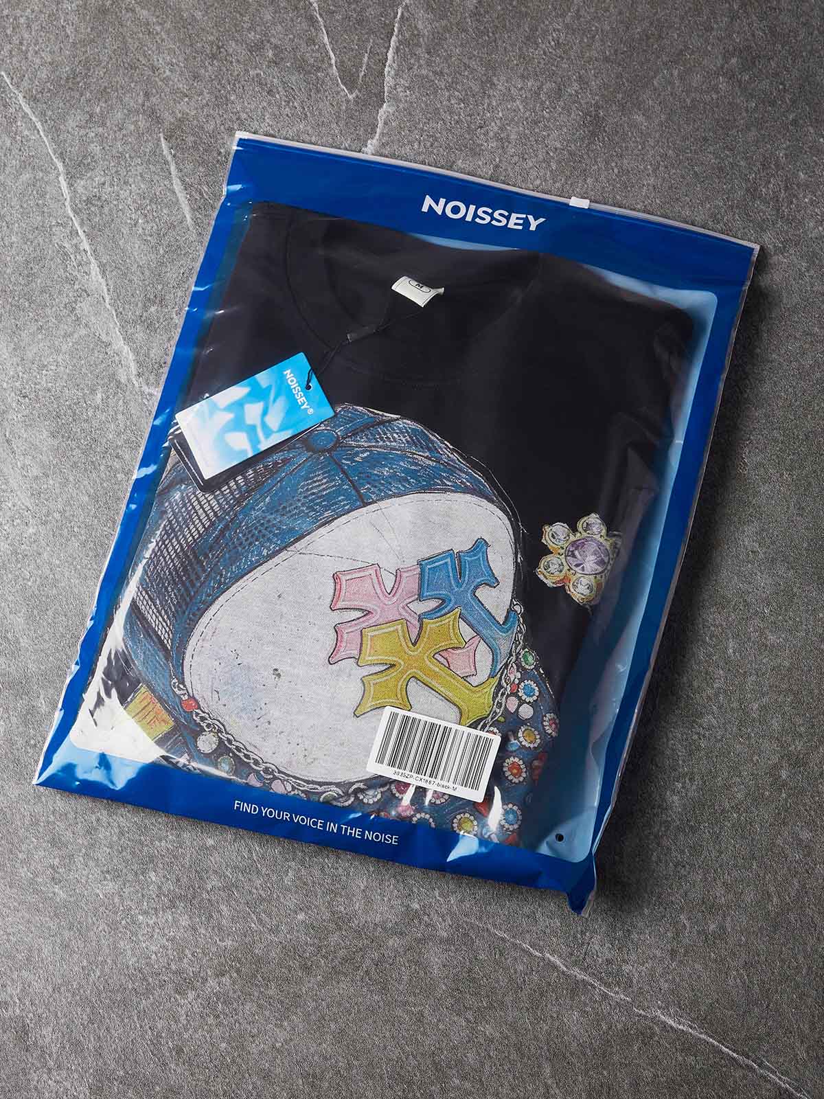 NOISSEY Hip-Hop Trucker Hat &amp; Gem Cross Graphic Long Sleeve Sweatshirt - Two Colors