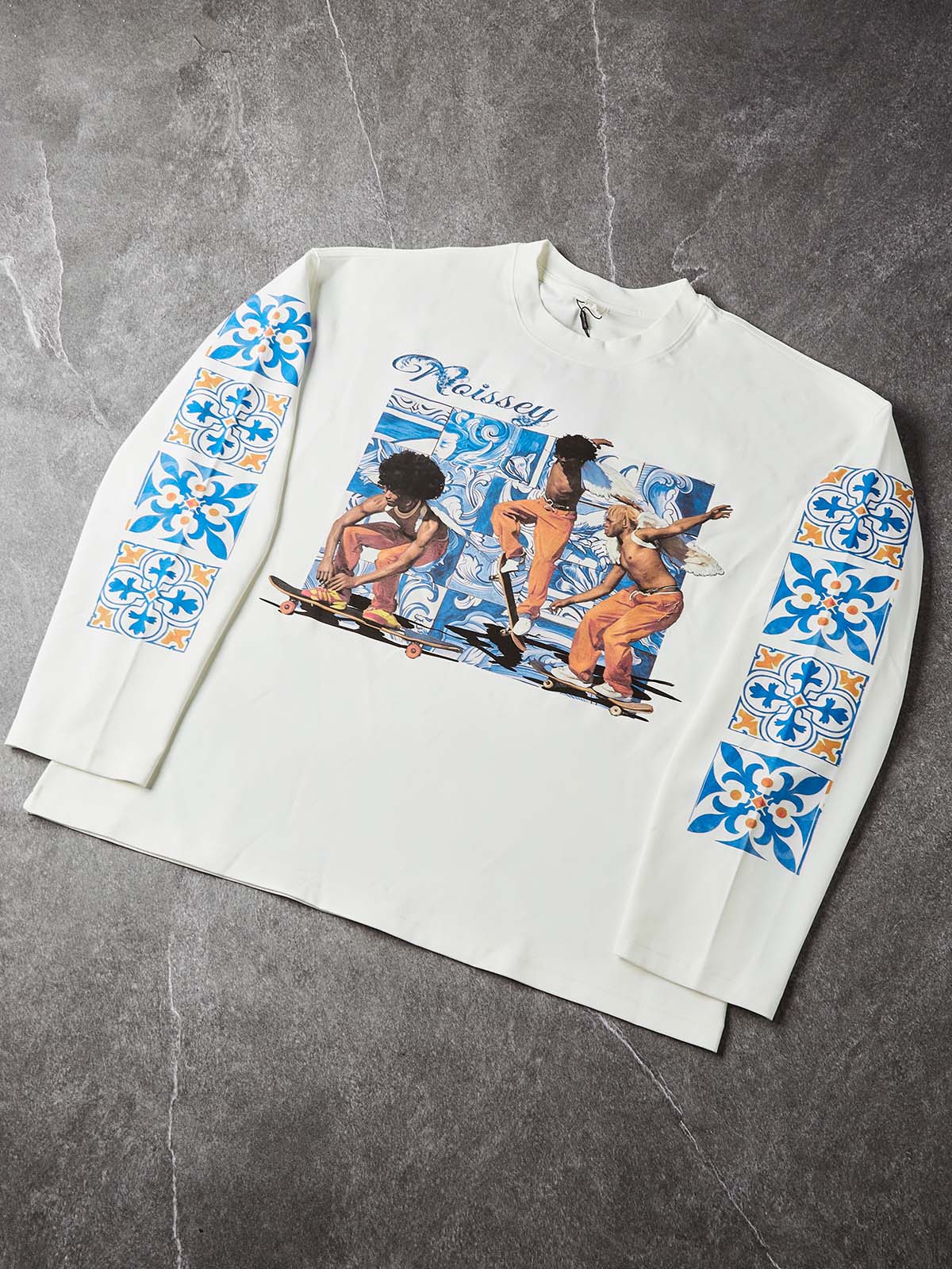 NOISSEY Blue Tile Skater Angels Long-Sleeve Sweatshirt - Pure White