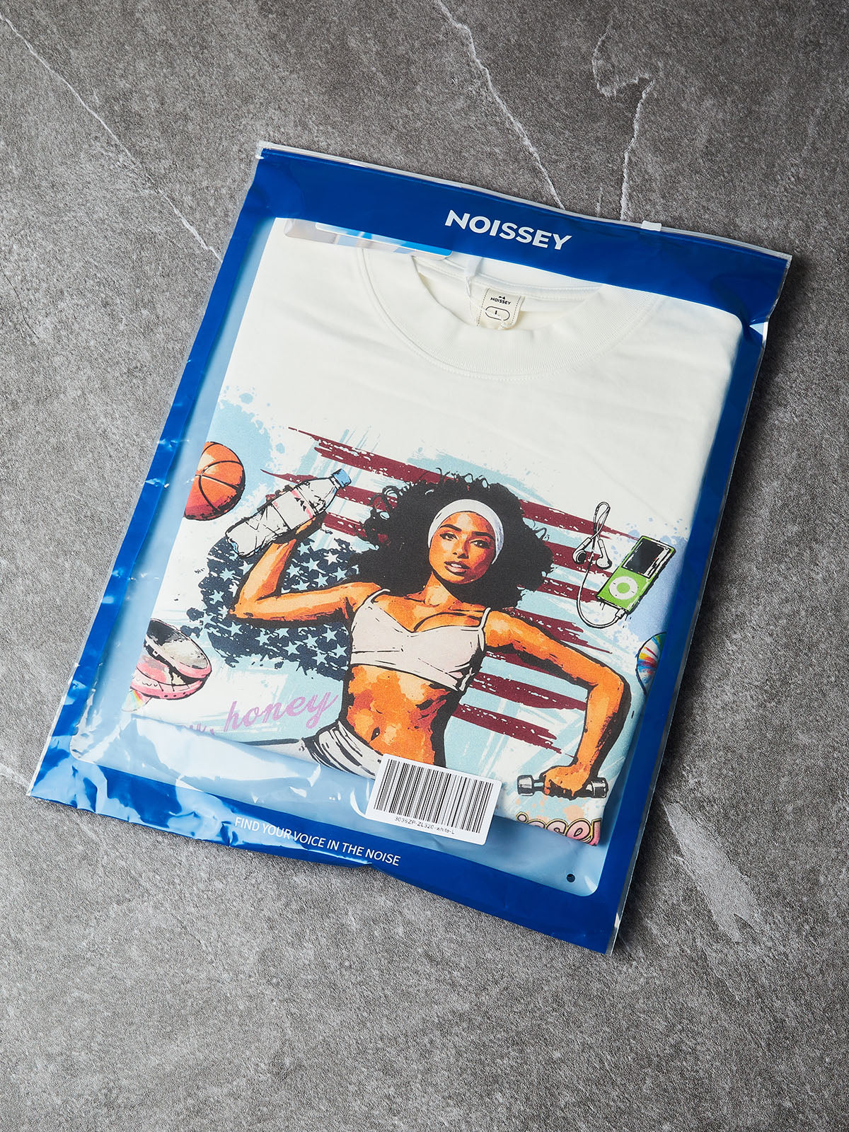 Camiseta extragrande NOISSEY con gráfico retro de chica fitness y radiocasete - Blanco puro