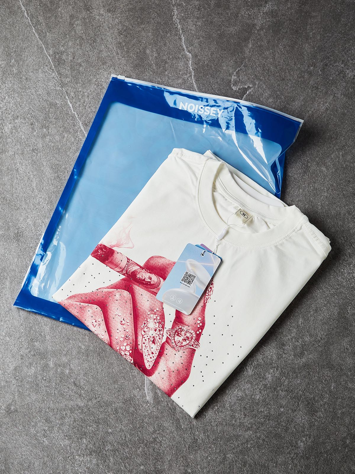 NOISSEY Diamond Nail &amp; Bracelet Hand Gesture Graphic Tank Top - Pure White