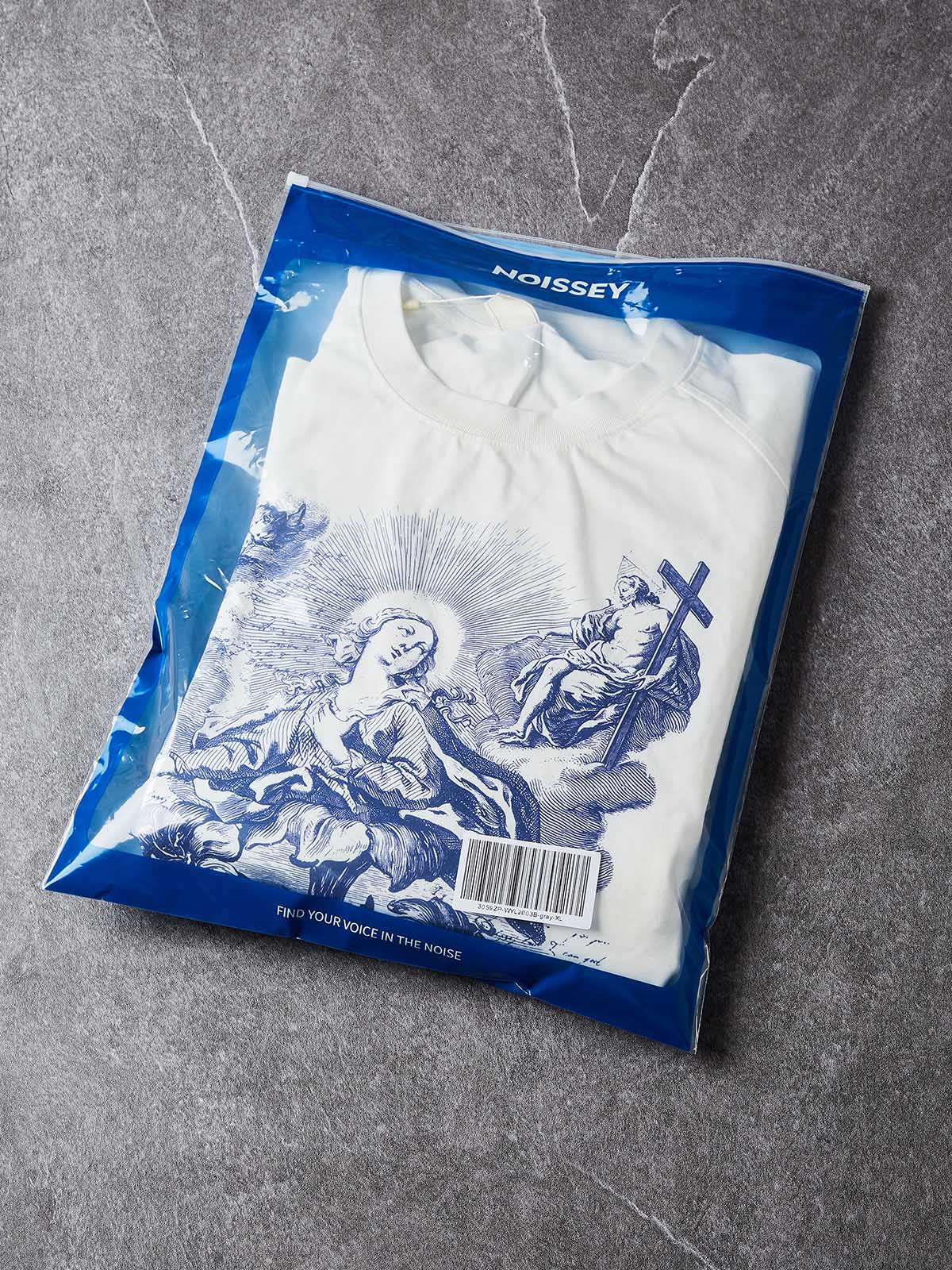 Camiseta de manga larga NOISSEY con efecto de capas, grabado a bolígrafo de la Virgen María y ángeles - Blanco puro