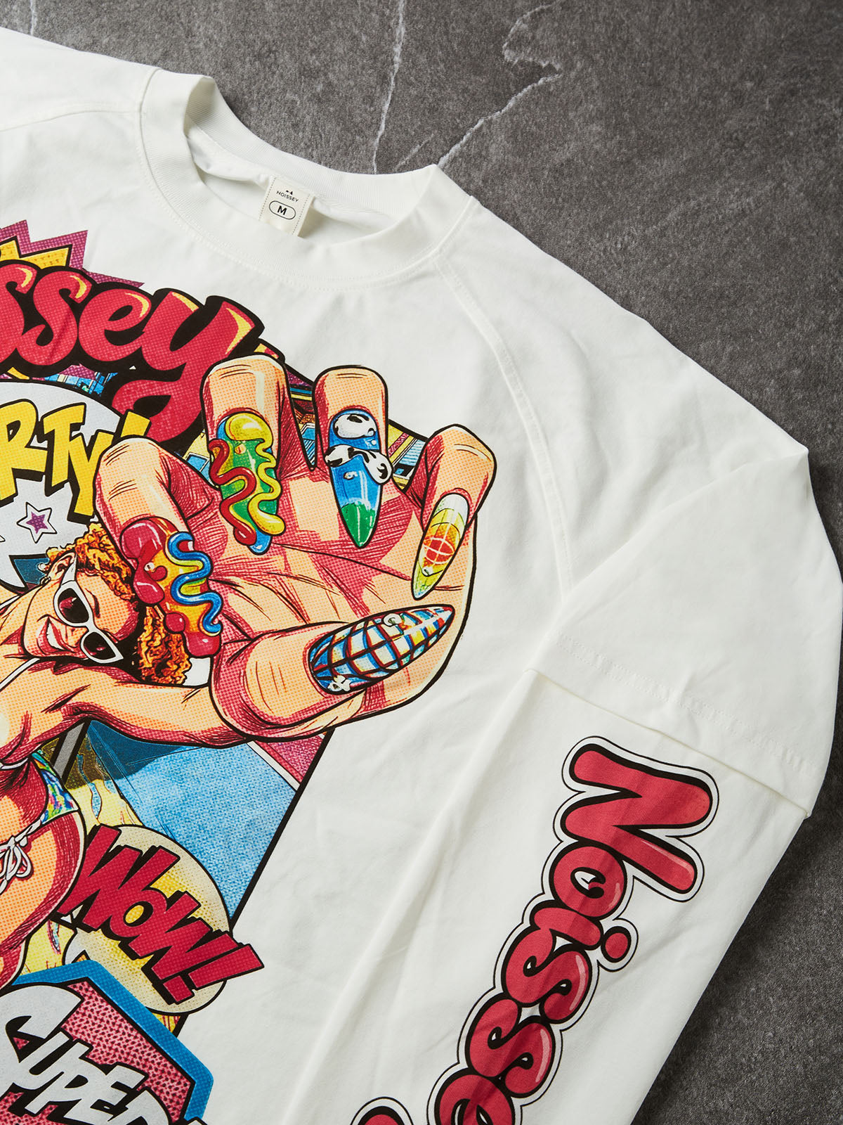 Camiseta NOISSEY de manga larga con efecto de capas, chica de fiesta pop art y diseño de uñas - Blanco puro